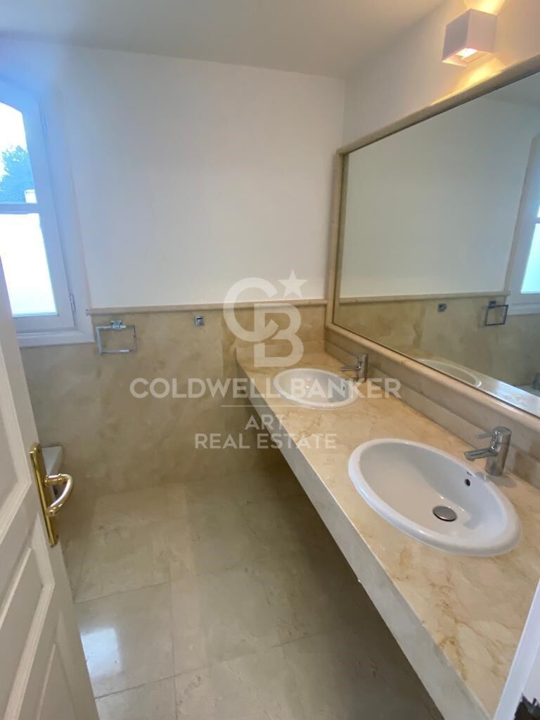 Charmante Maison de Ville à La Perla de la Heredia, Benahavís