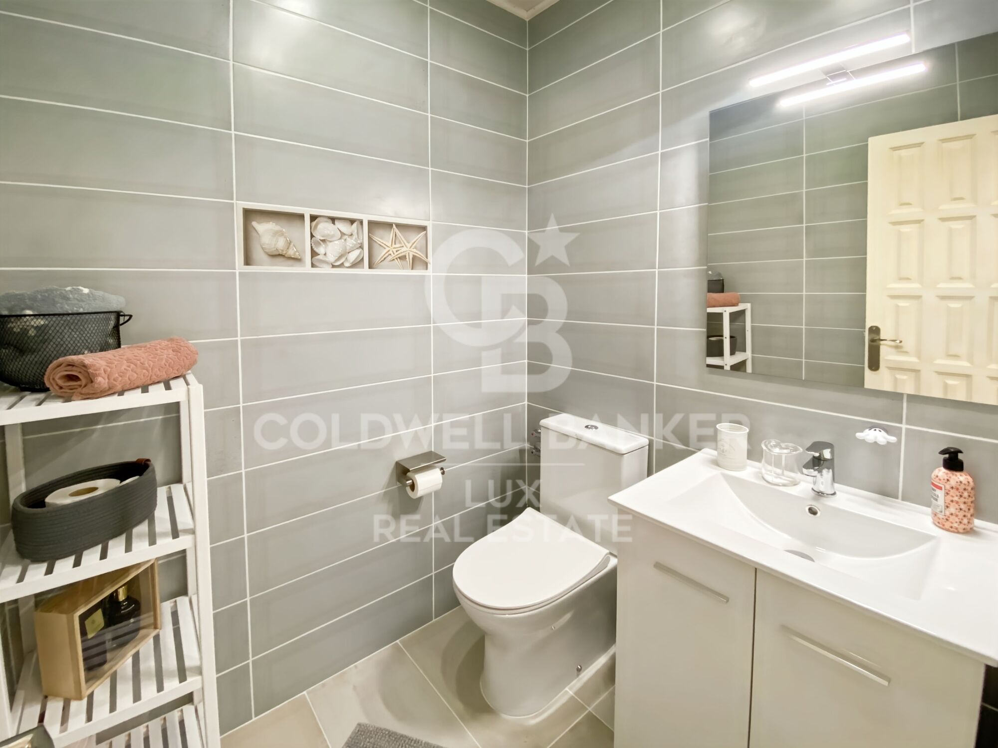 House in Palau Saverdera with a tourist license and pool