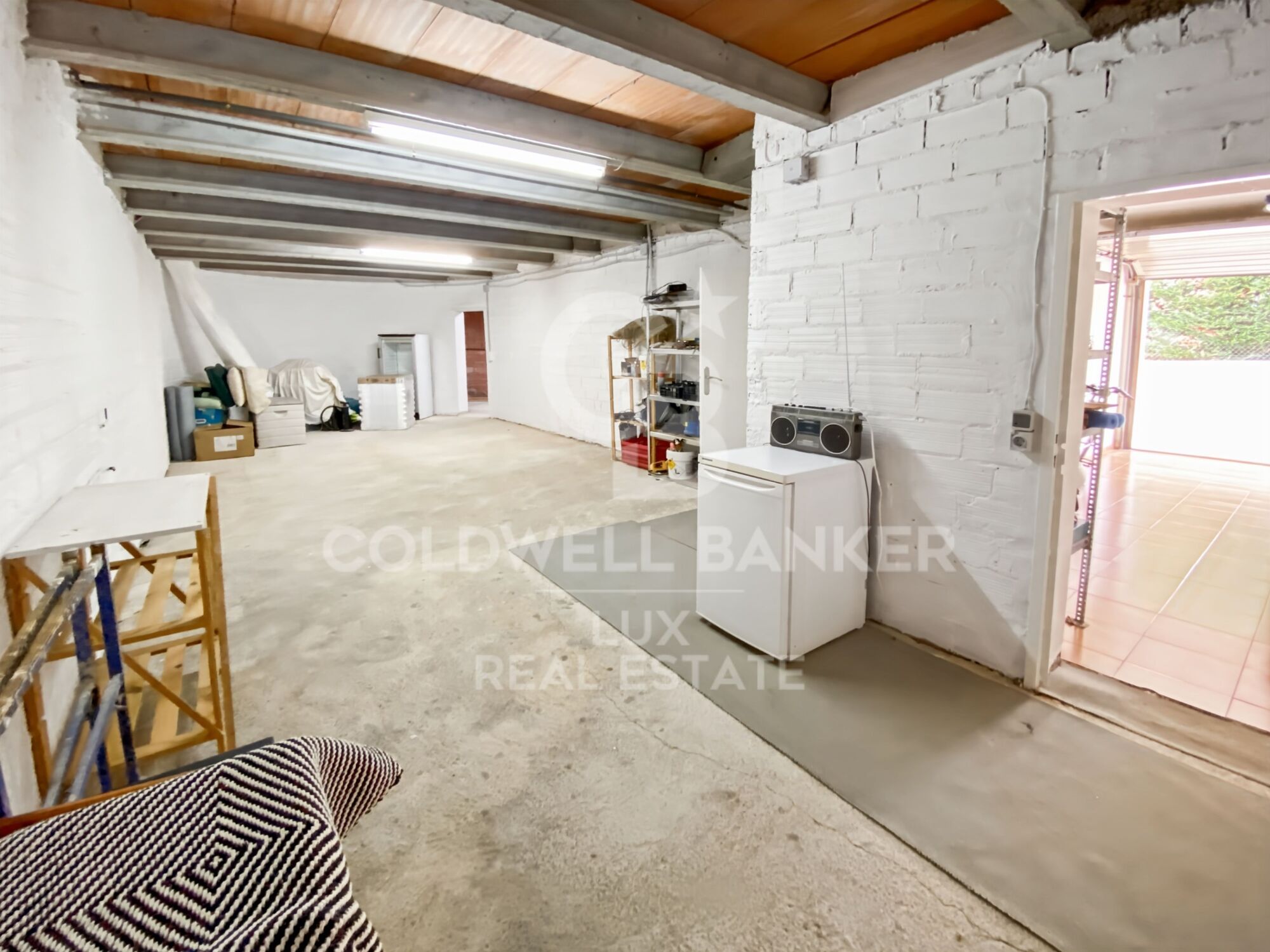 House in Palau Saverdera with a tourist license and pool