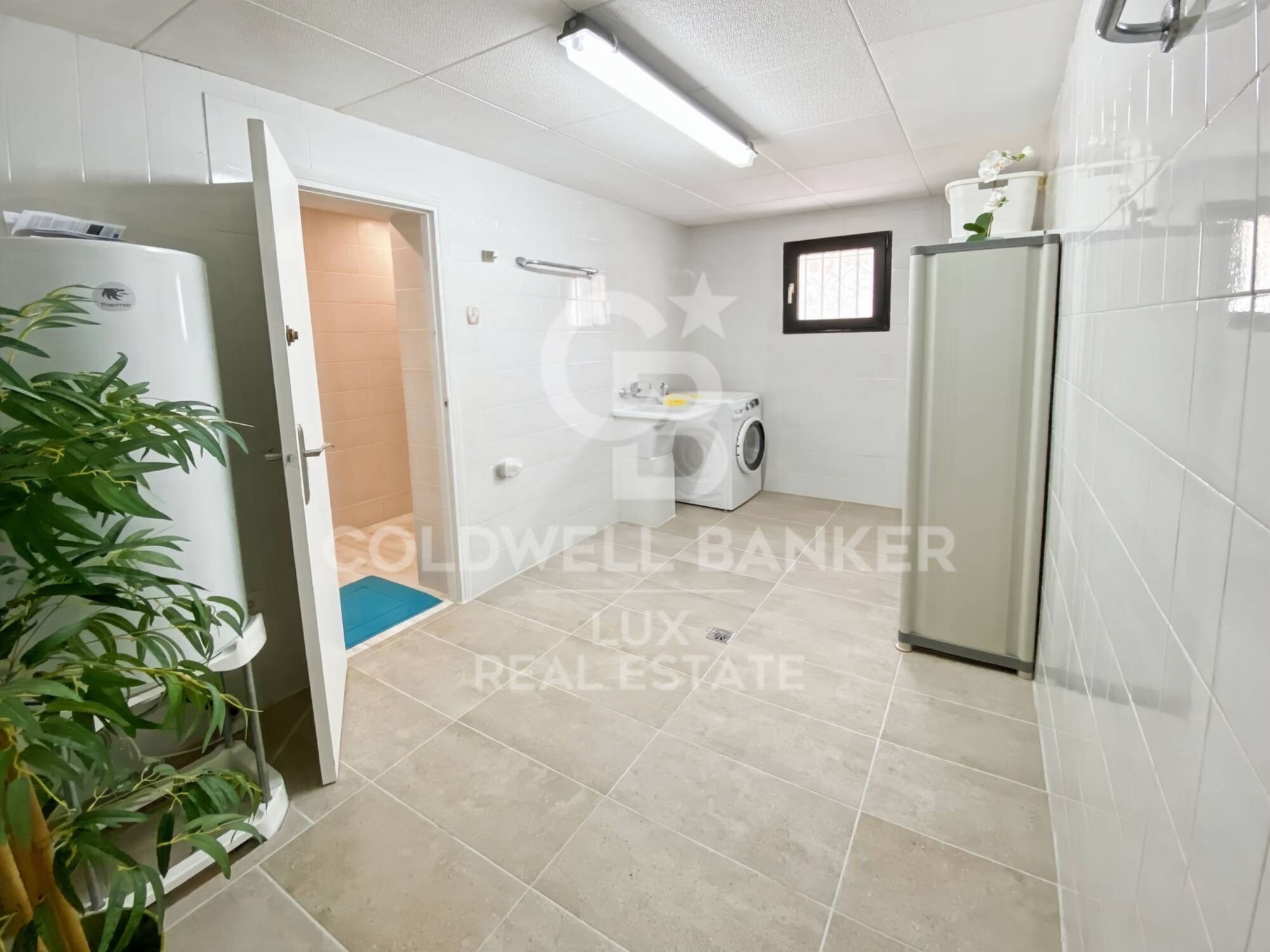 Haus in Palau Saverdera mit Touristenlizenz und Schwimmbad