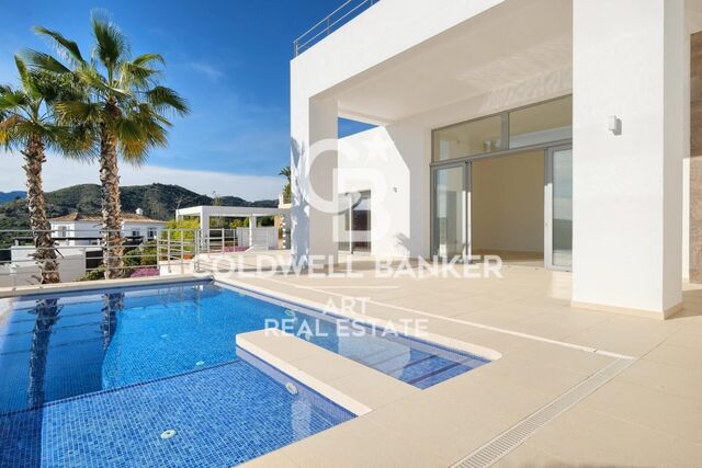 New built quality villa in Puerto del Capitan, Benahavís