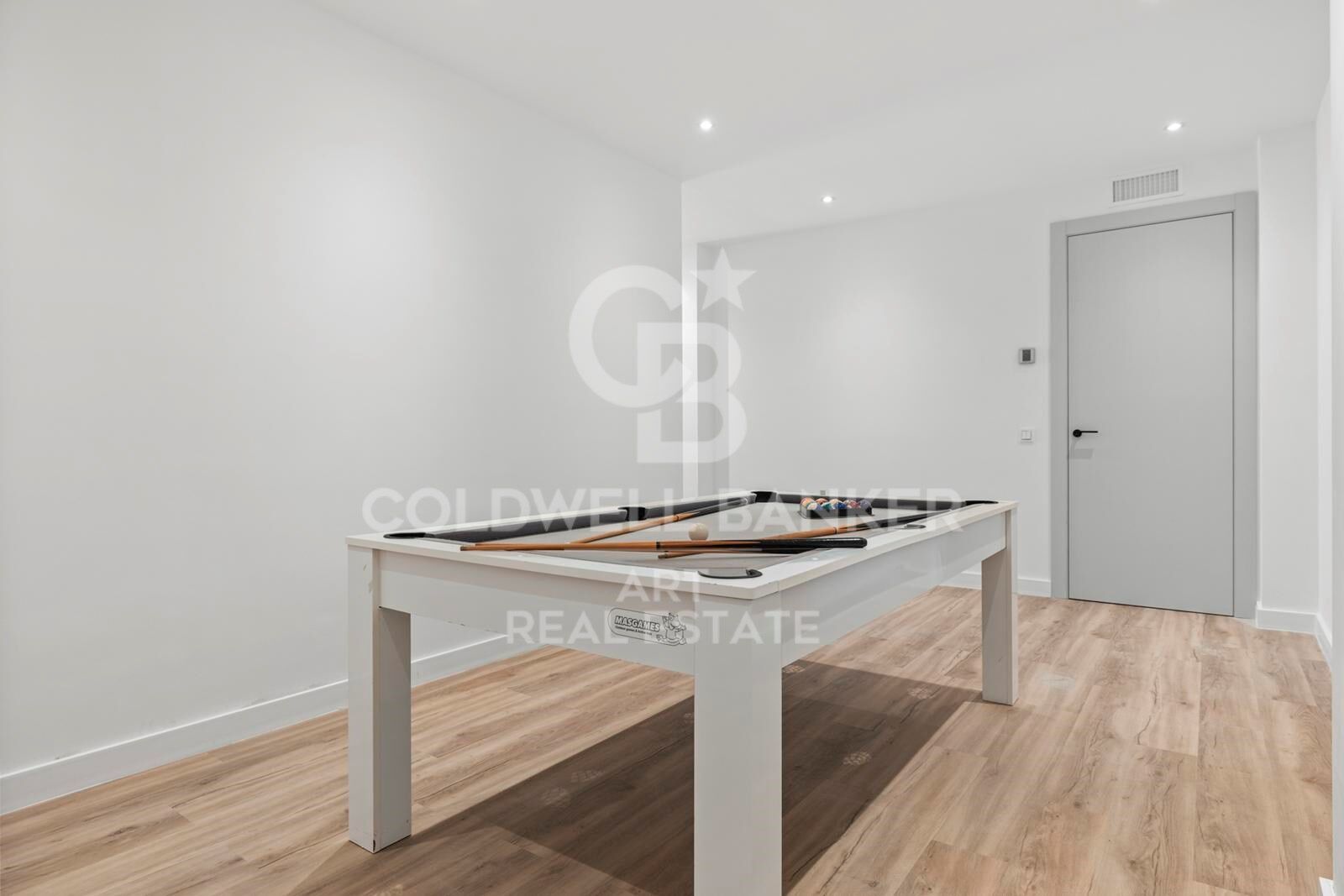 Stunning Newly Built Villa on the Beachside of San Pedro de Alcántara