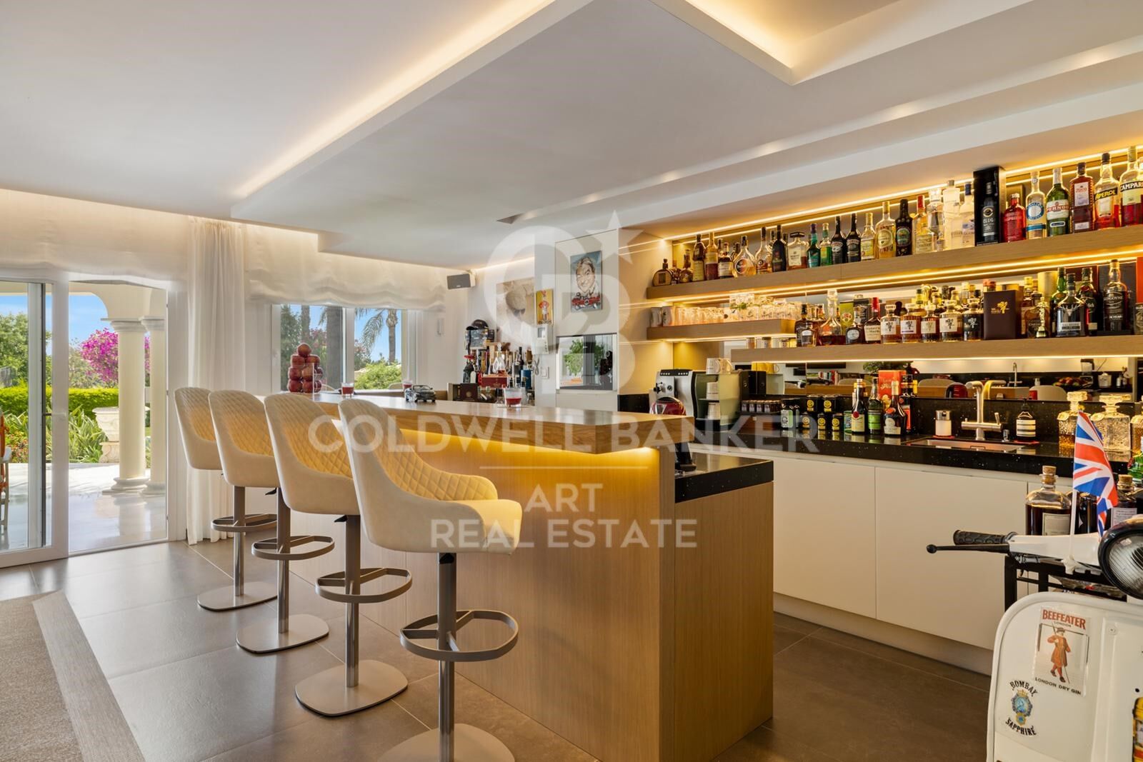 Exquisita fusión de elegancia contemporánea y encanto andaluz, La Cerquilla