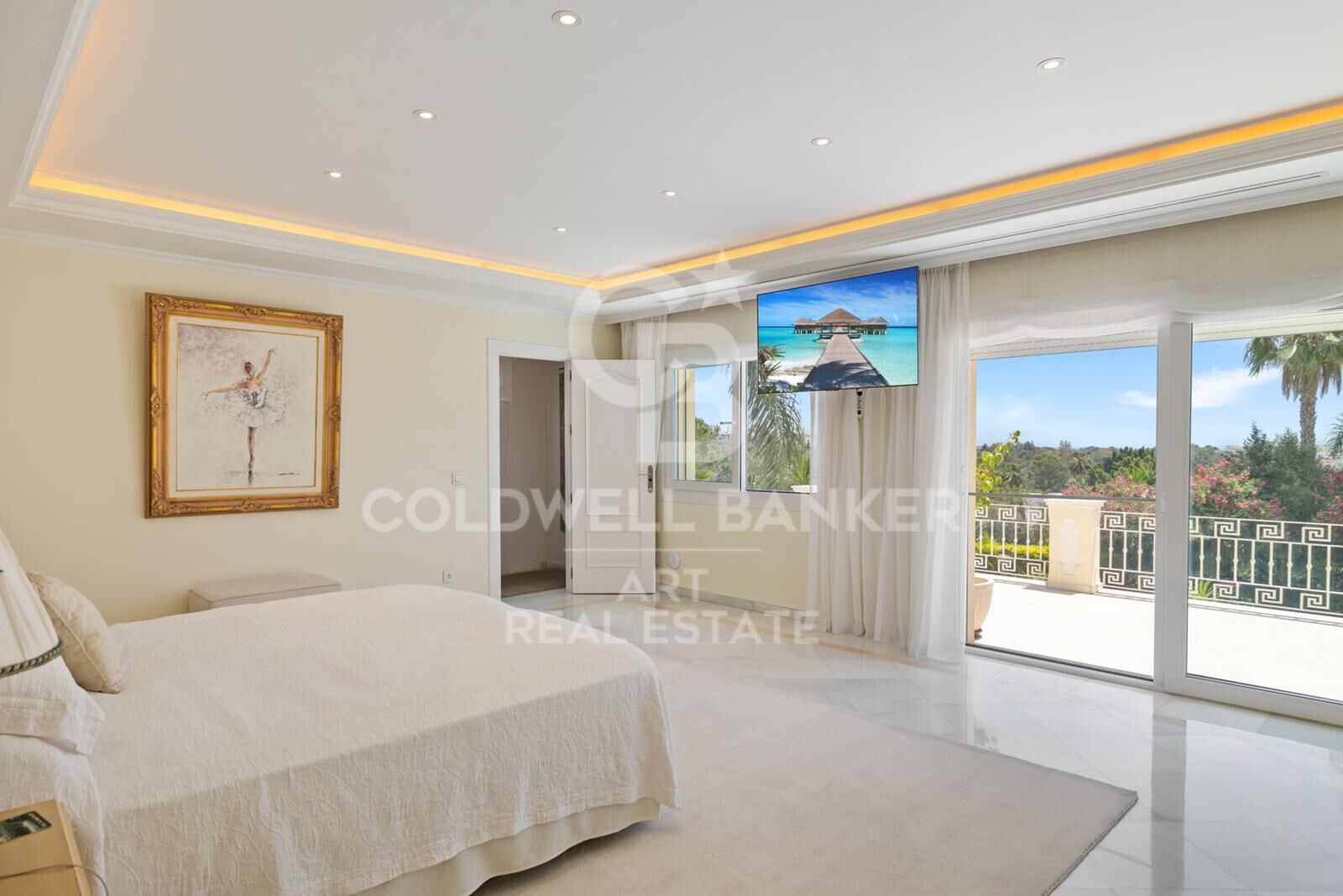 Exquisita fusión de elegancia contemporánea y encanto andaluz, La Cerquilla