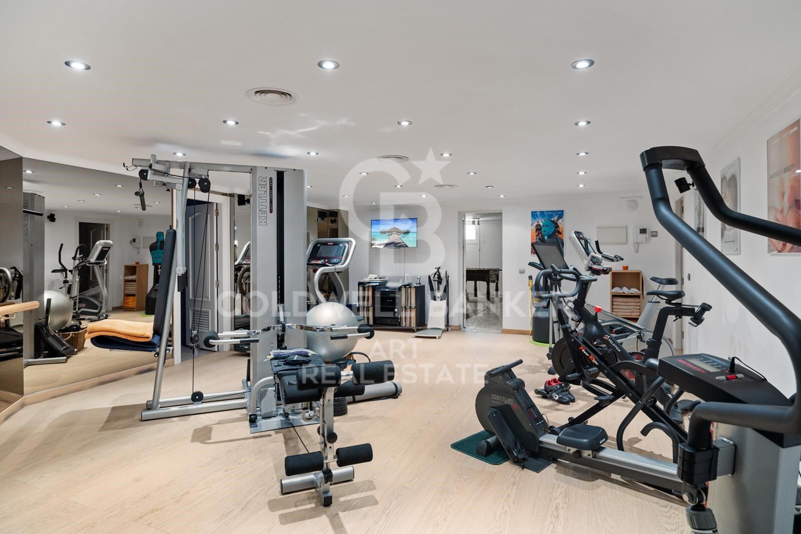 Exquisita fusión de elegancia contemporánea y encanto andaluz, La Cerquilla