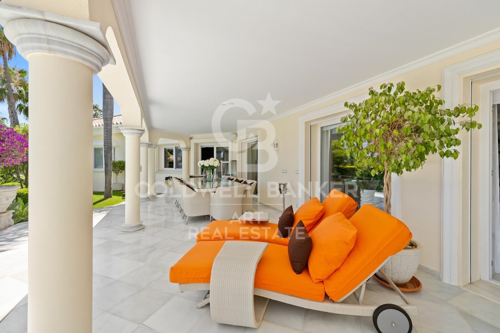 Exquisita fusión de elegancia contemporánea y encanto andaluz, La Cerquilla