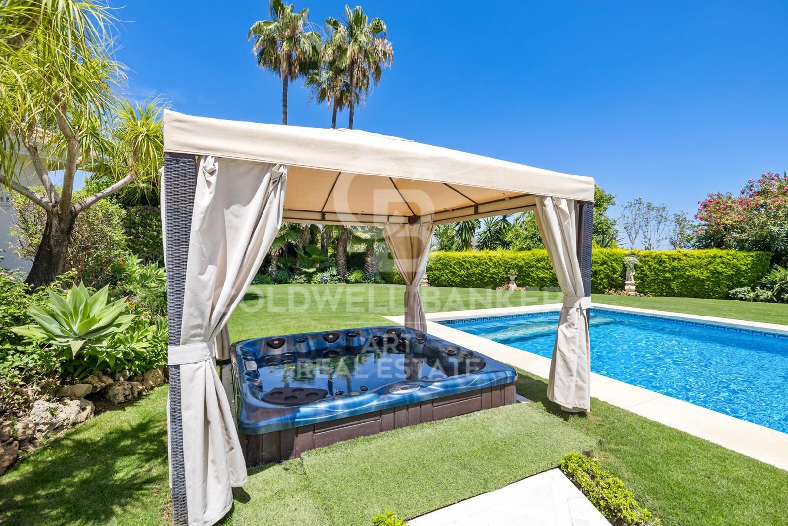 Exquisite Fusion of Contemporary Elegance and Andalusian Charm, La Cerquilla