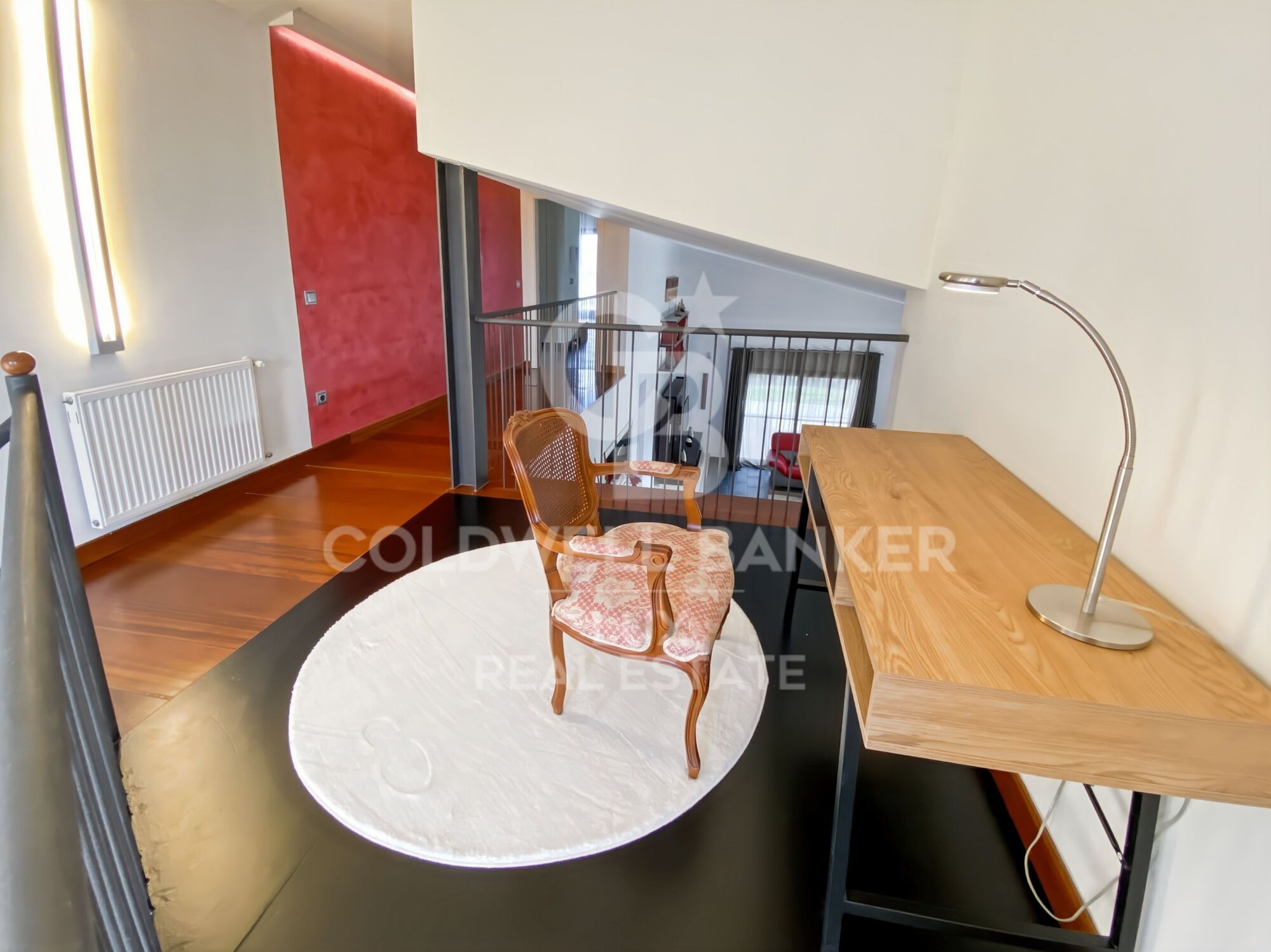 Modern house with a pool in the Golf of Peralada