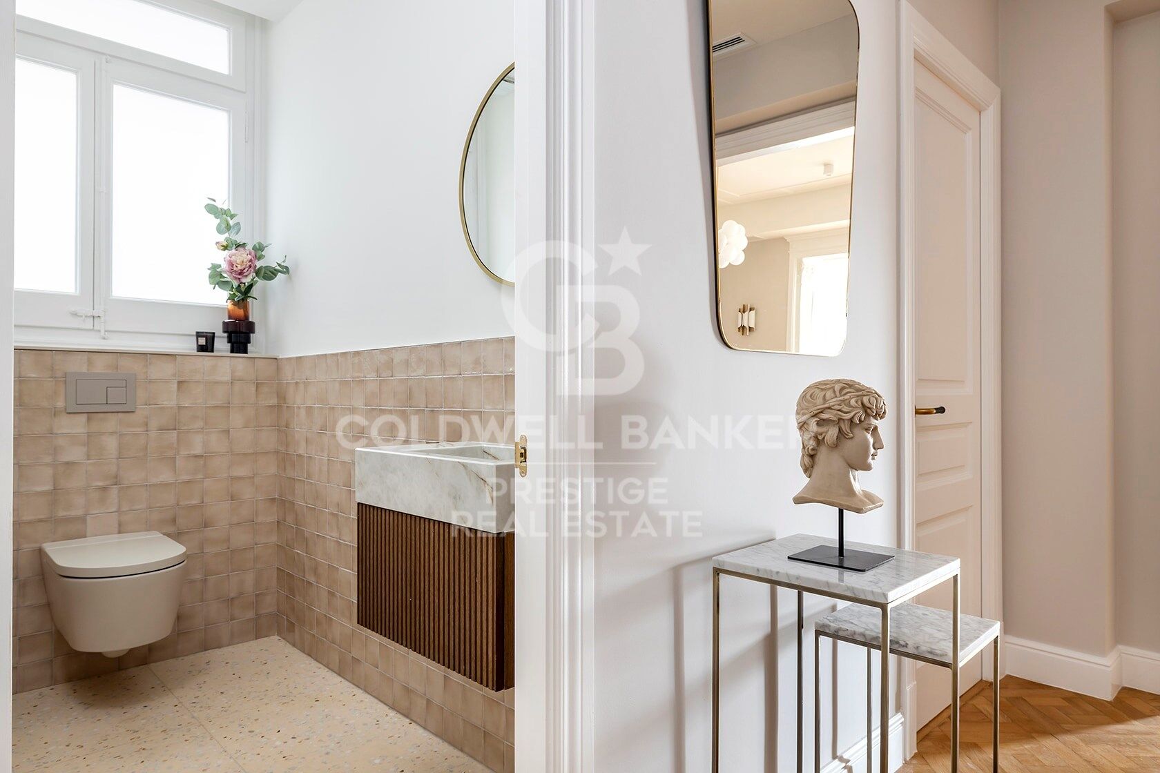 Appartement rénové et meublé à neuf avec vue dégagée Sarrià - Sant Gervasi