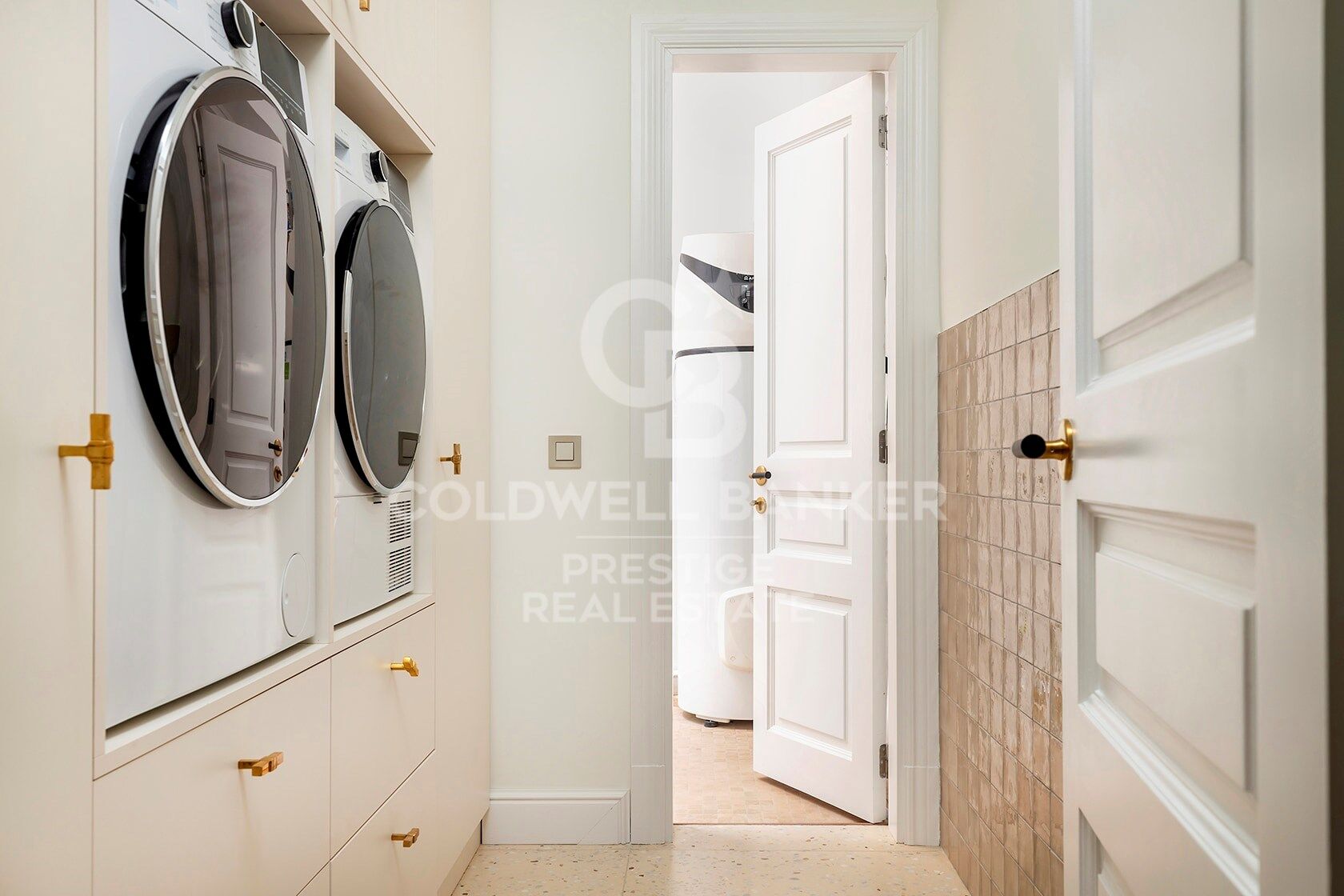 Appartement rénové et meublé à neuf avec vue dégagée Sarrià - Sant Gervasi