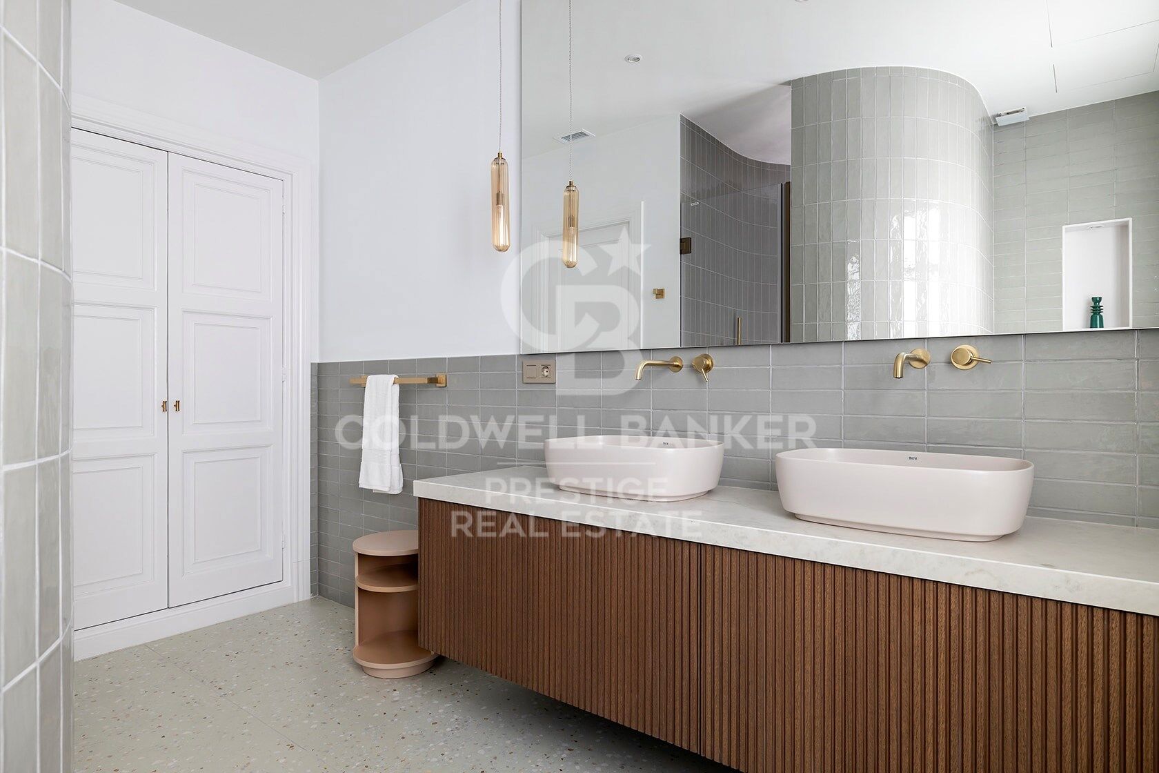 Appartement rénové et meublé à neuf avec vue dégagée Sarrià - Sant Gervasi