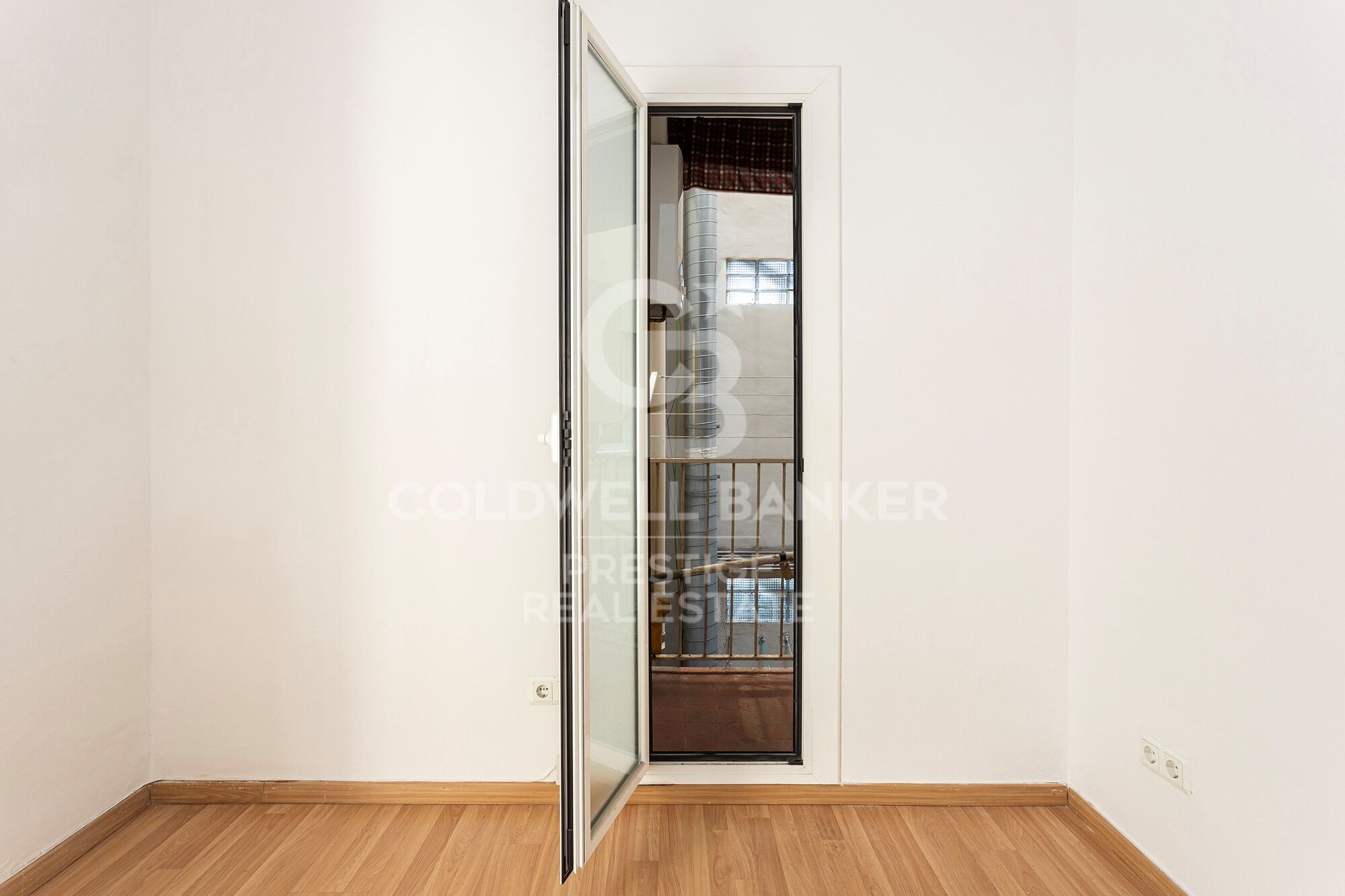 Flat 2 Bedrooms Sale Barcelona