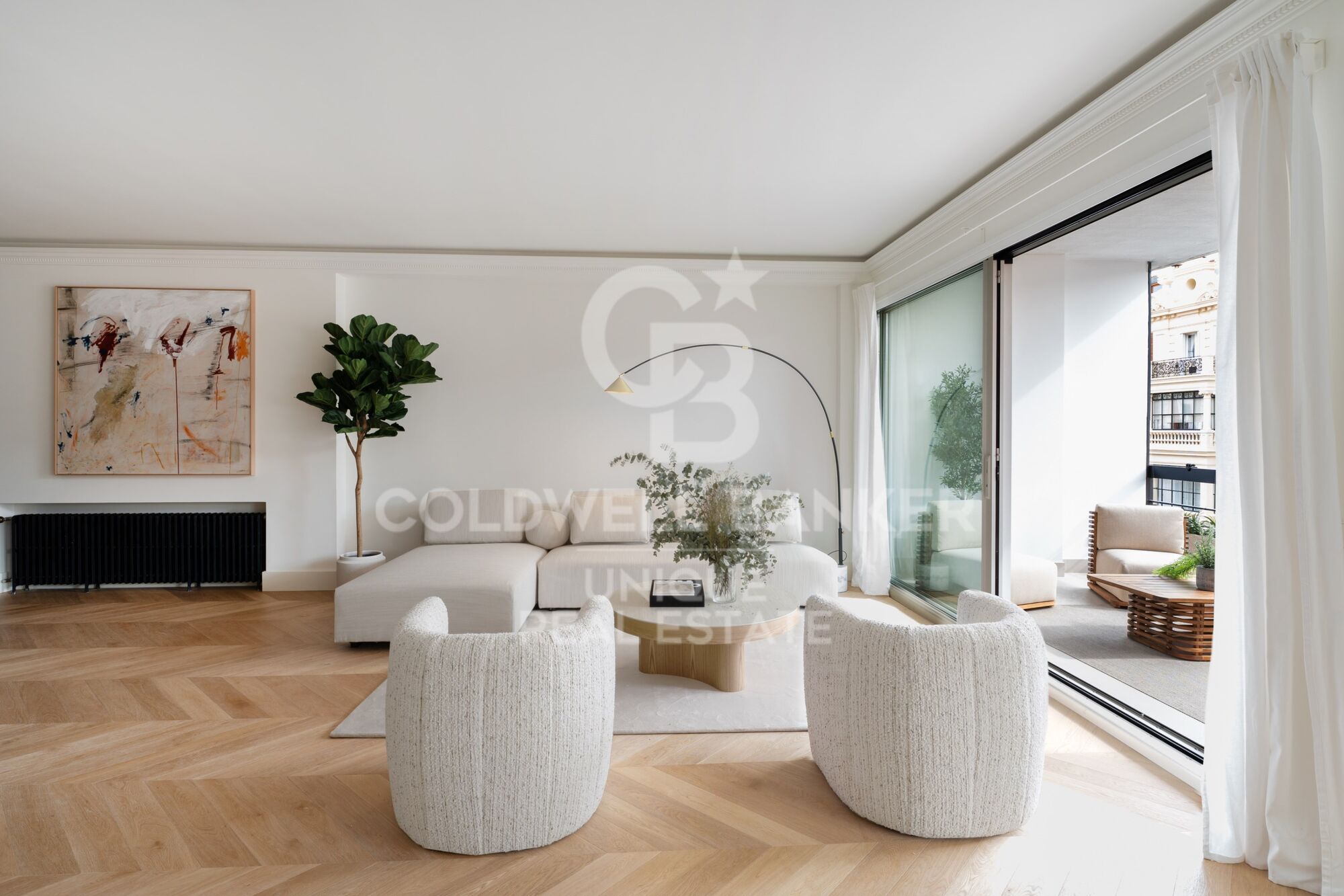 Exclusive brand-new apartment in Jerónimos, Madrid