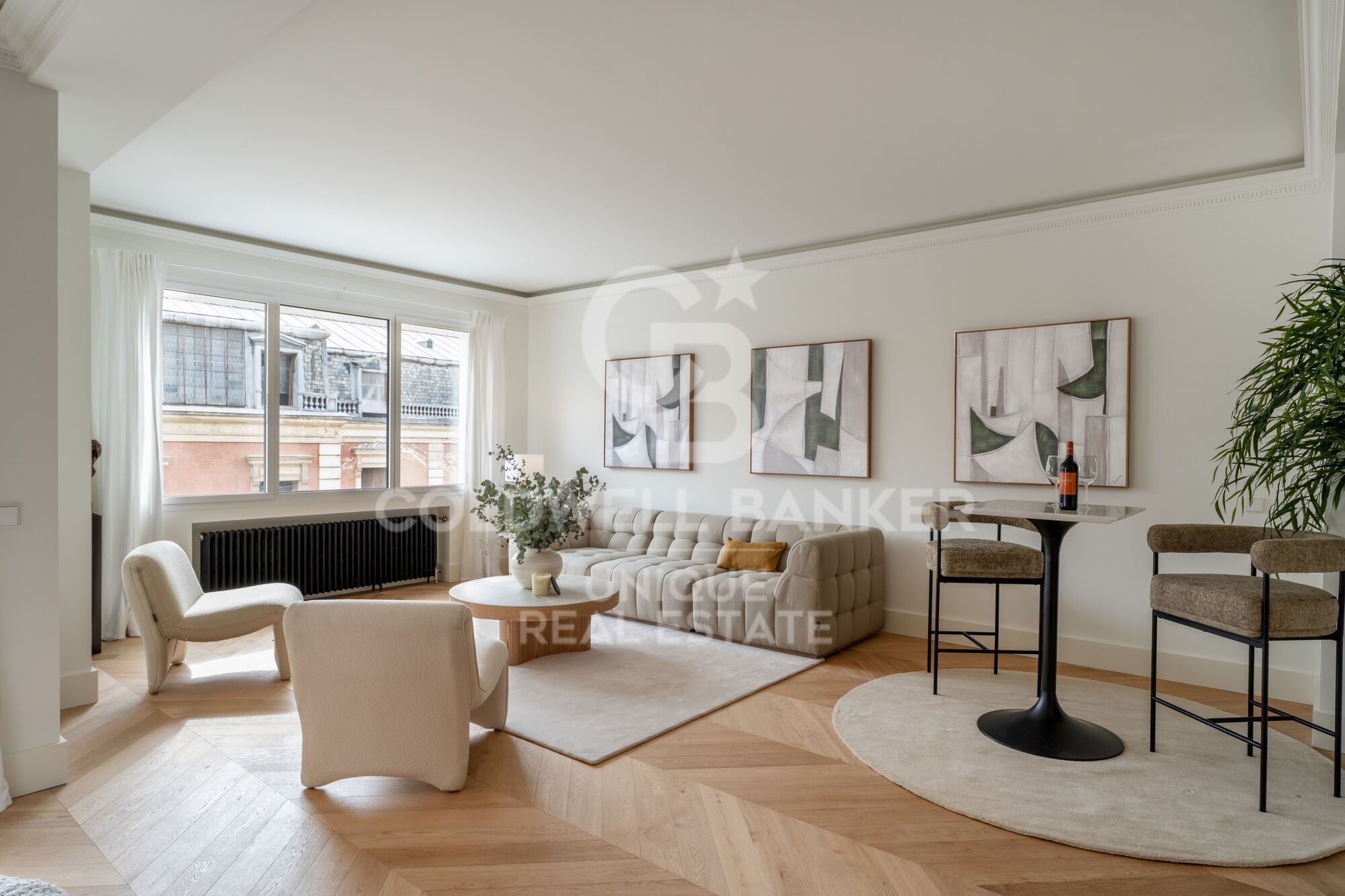 Exclusive brand-new apartment in Jerónimos, Madrid