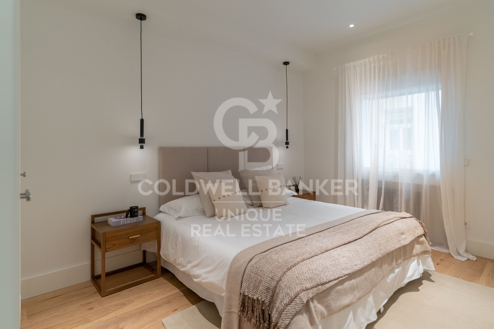 Exclusive brand-new apartment in Jerónimos, Madrid
