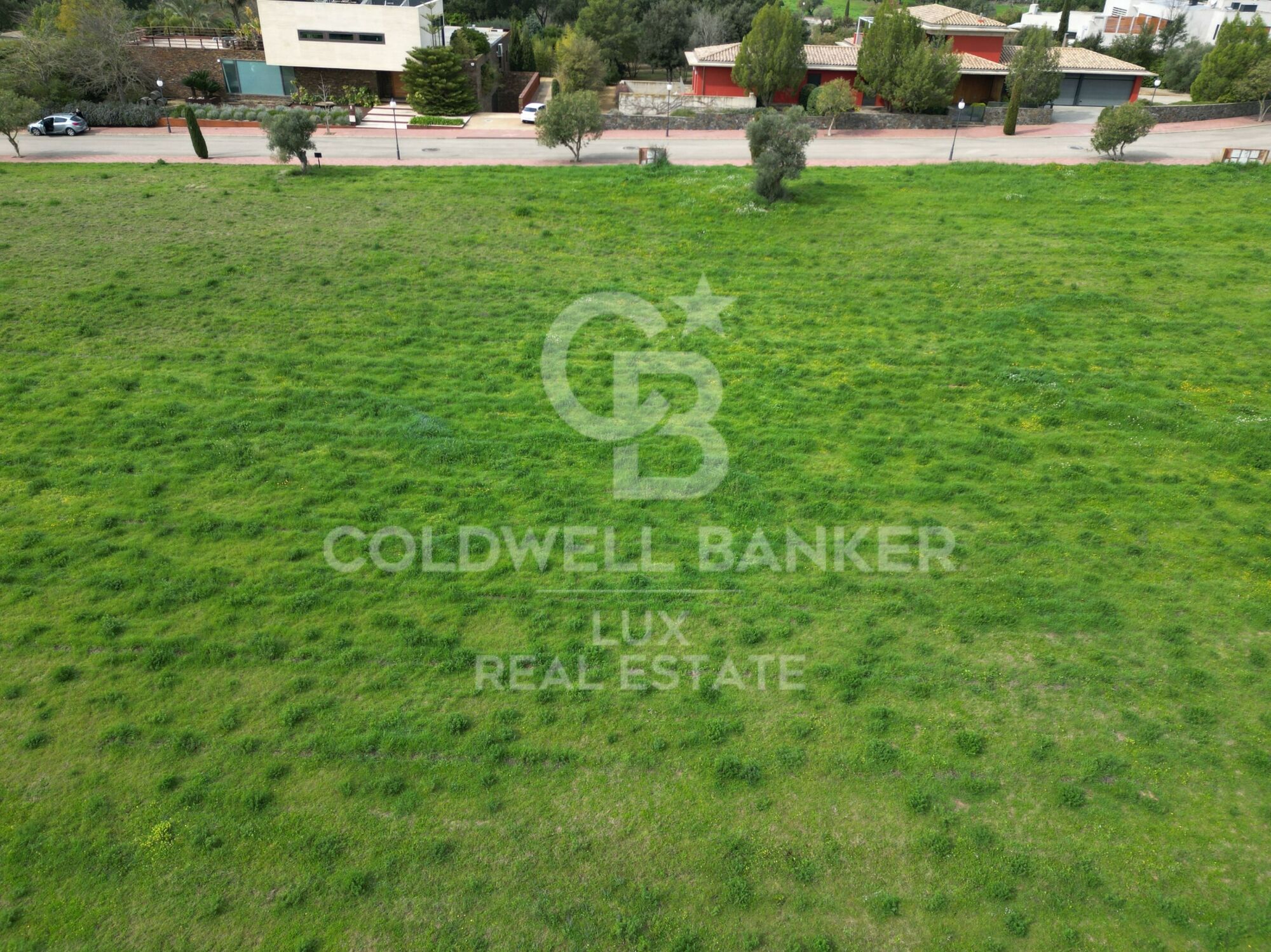 Grundstück von 2.498 m² am Golf de Peralada