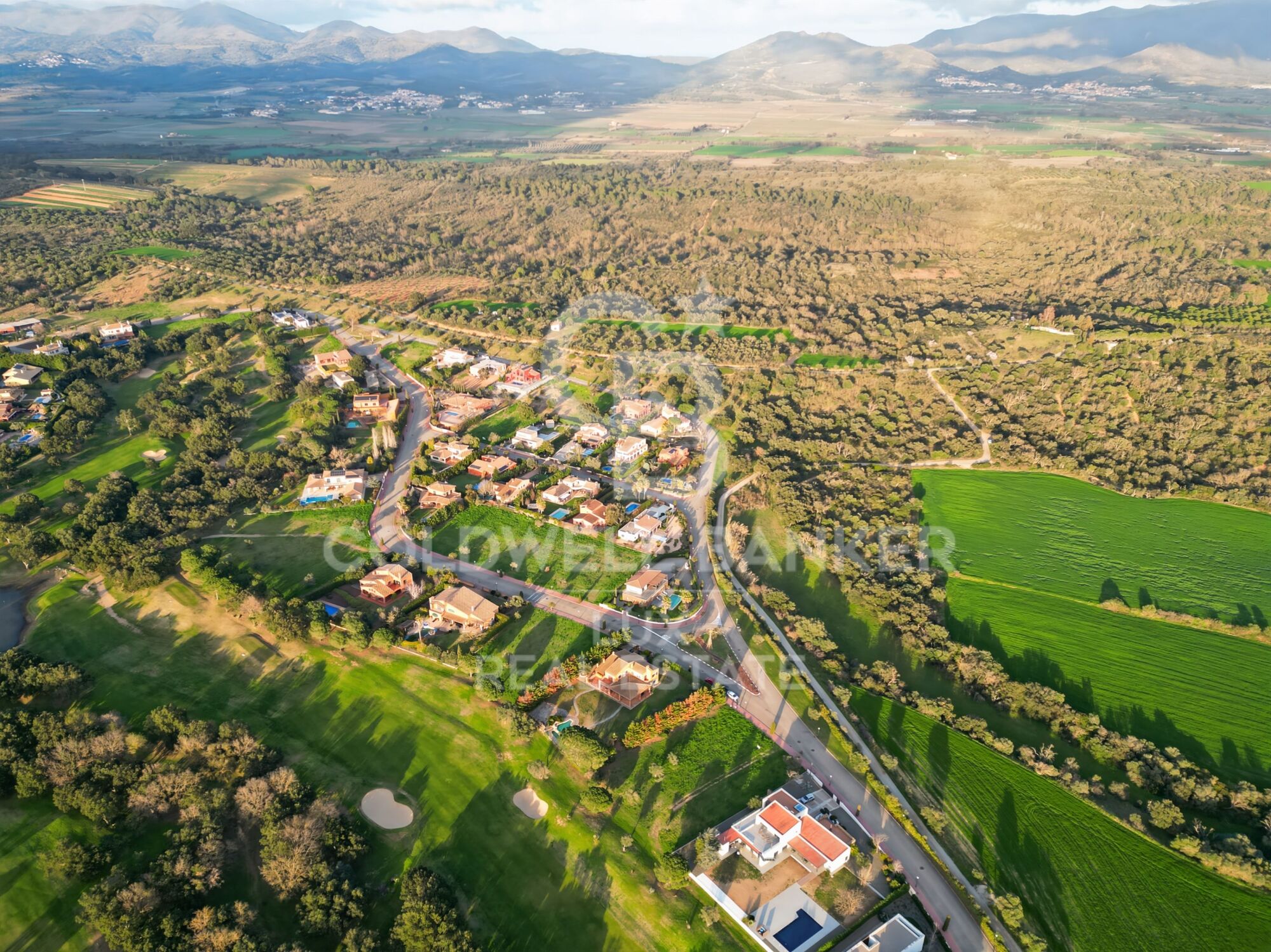 Grundstück von 2.498 m² am Golf de Peralada