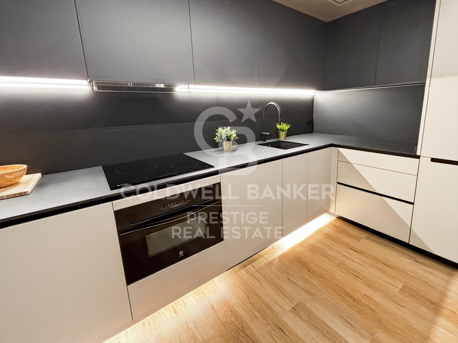 Grand appartement neuf avec 3 chambres et un grand balcon