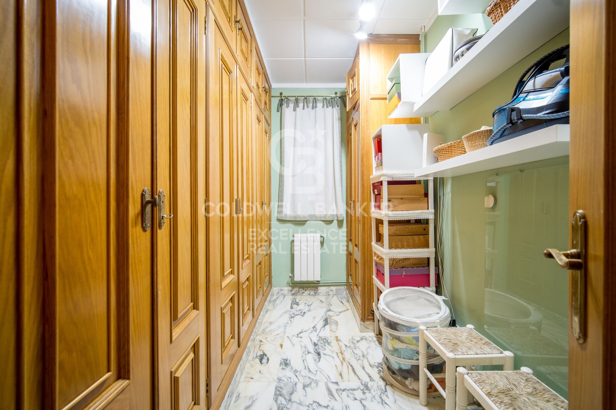 Appartement majestueux de 210 m2 avec 4 chambres dans le quartier le plus exclusif de Valence