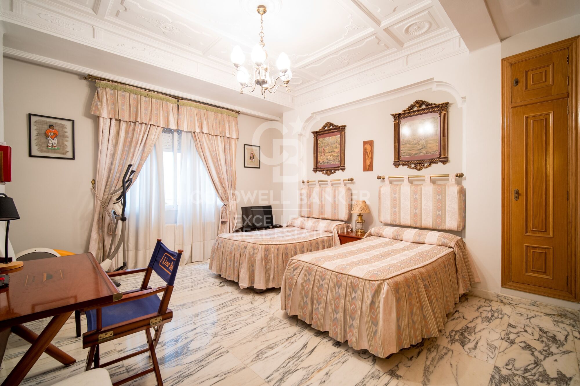 Appartement majestueux de 210 m2 avec 4 chambres dans le quartier le plus exclusif de Valence