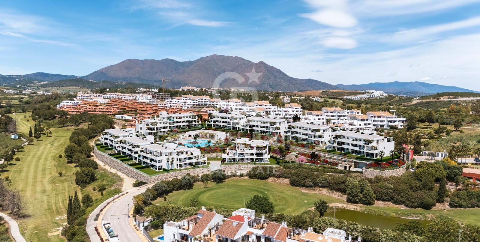 Exclusive new-build homes in Casares Golf