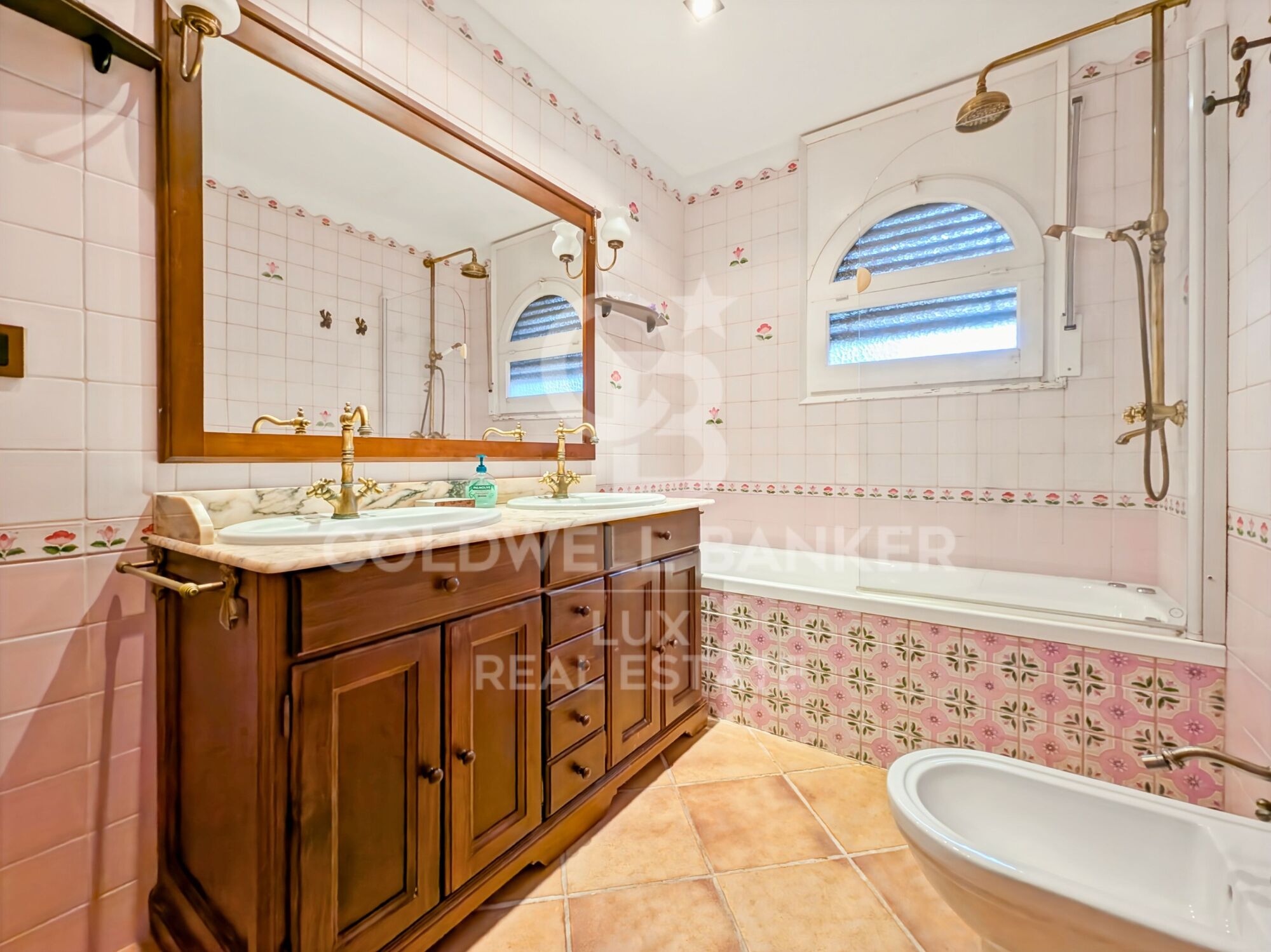 Villa con 30 m de amarre en canal ancho, Empuriabrava