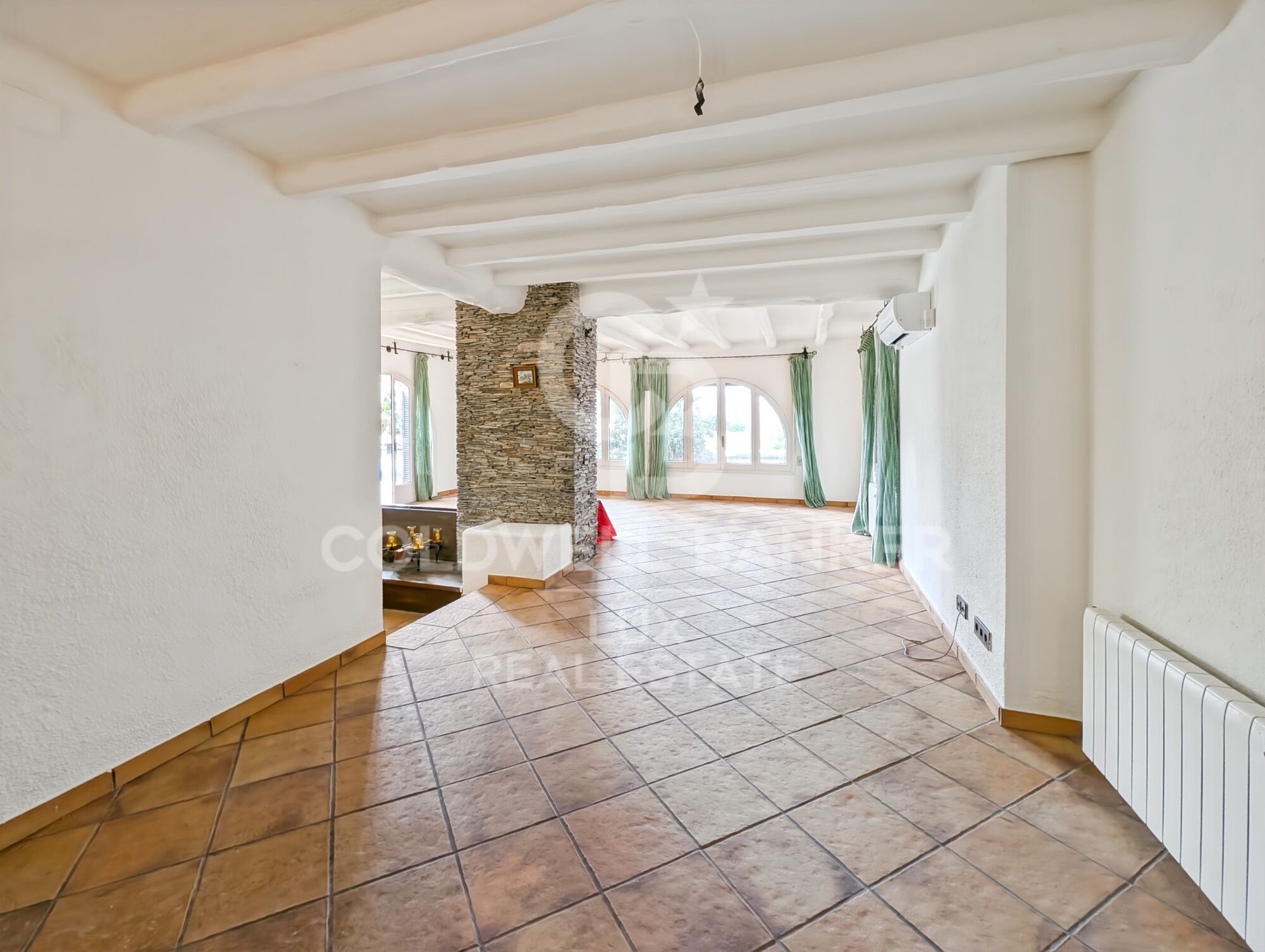 Villa with 30 m mooring in wide canal, Empuriabrava