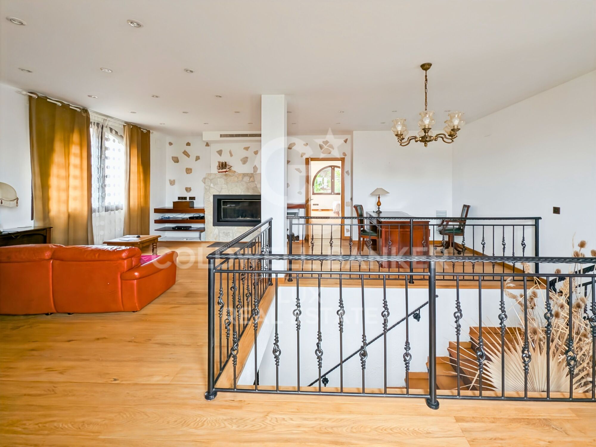Villa mit 30 m Liegeplatz im breiten Kanal, Empuriabrava