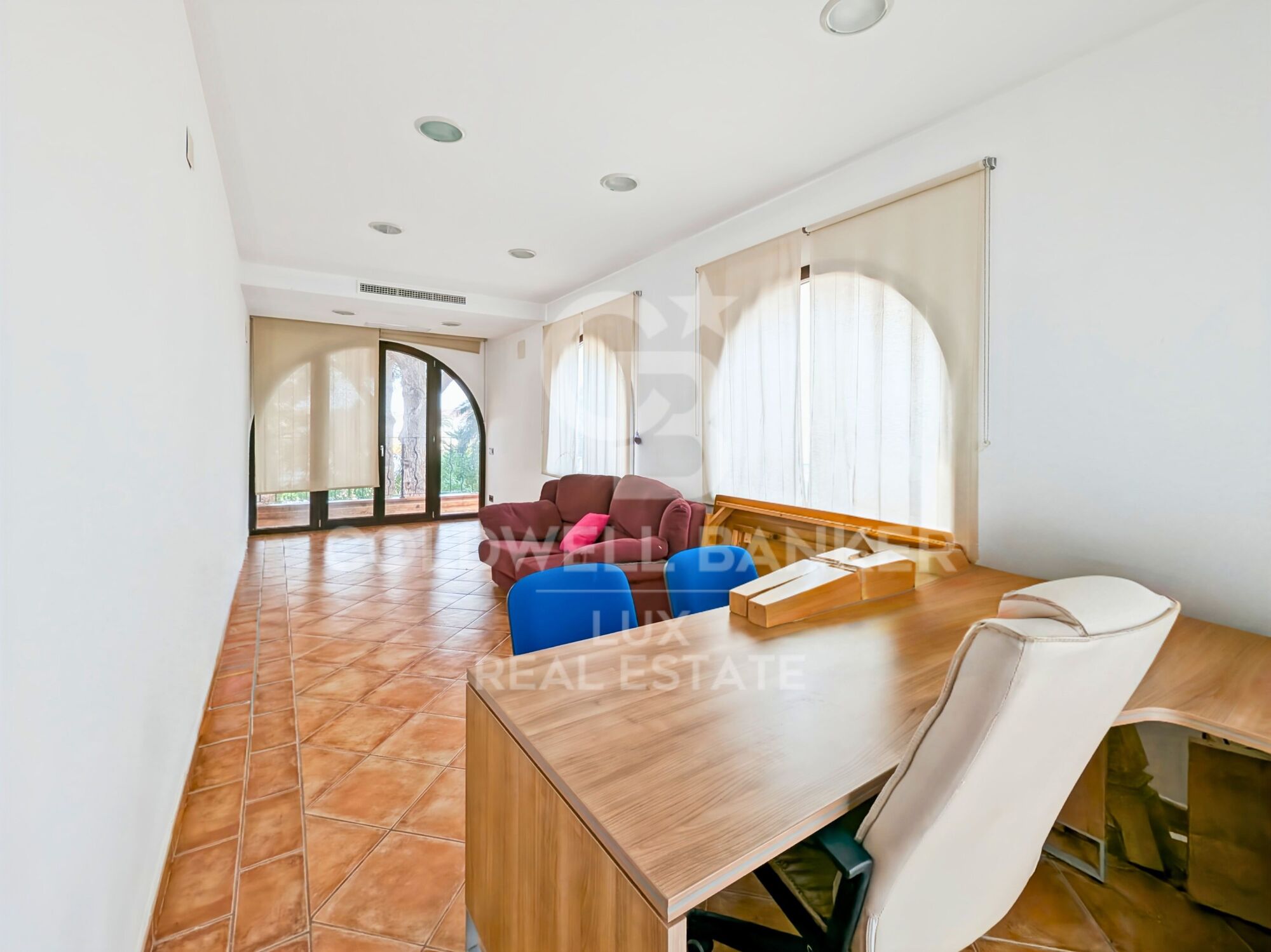 Villa mit 30 m Liegeplatz im breiten Kanal, Empuriabrava