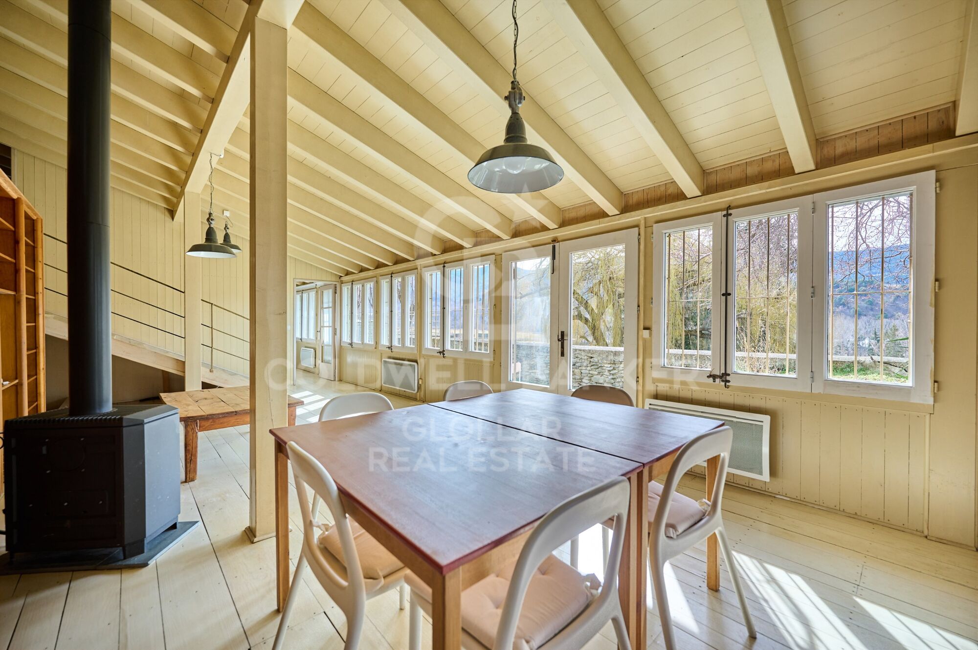 Encantadora casa independiente en Osséja con vistas espectaculares y gran parcela