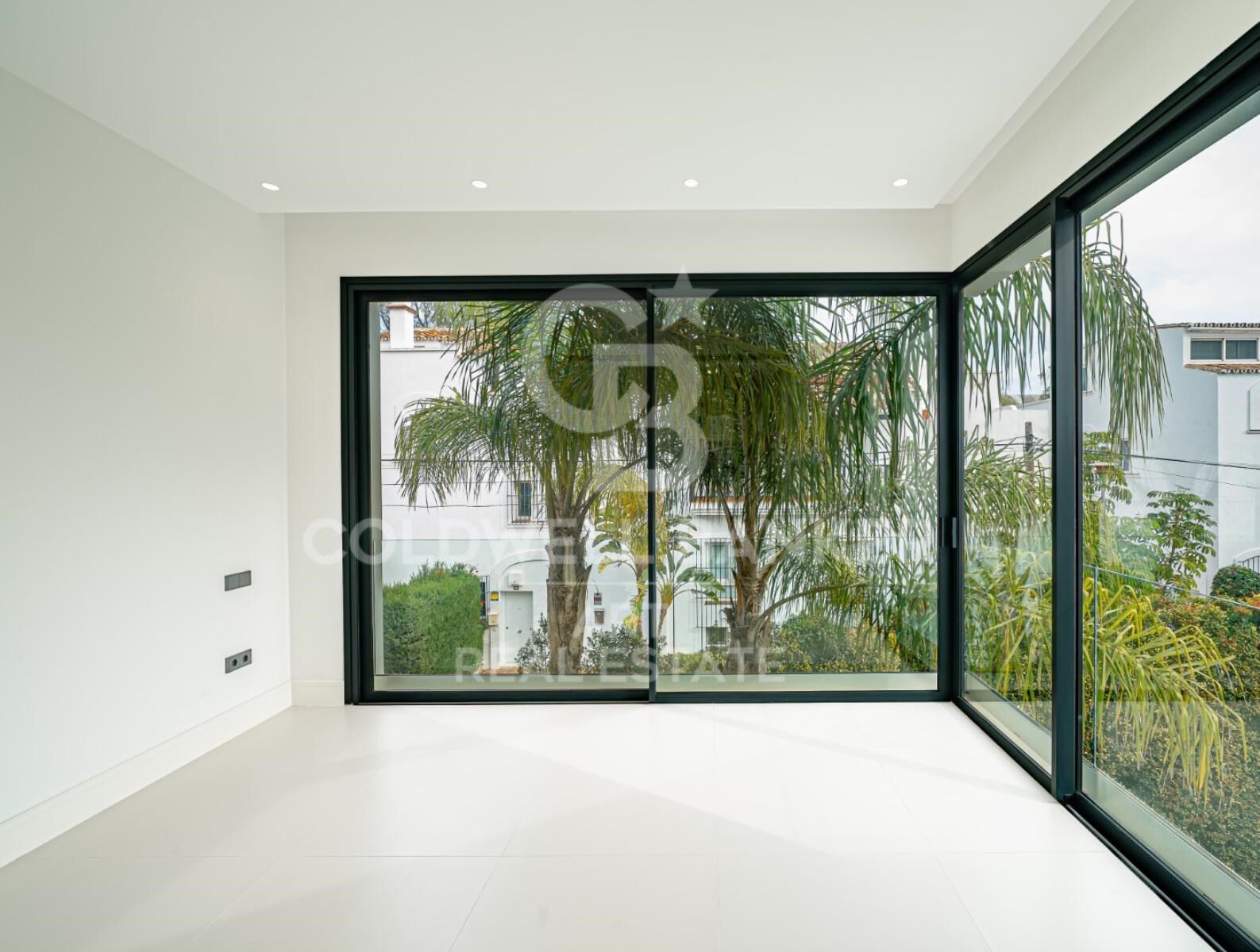 Modern villa in Golden Mile, Marbella