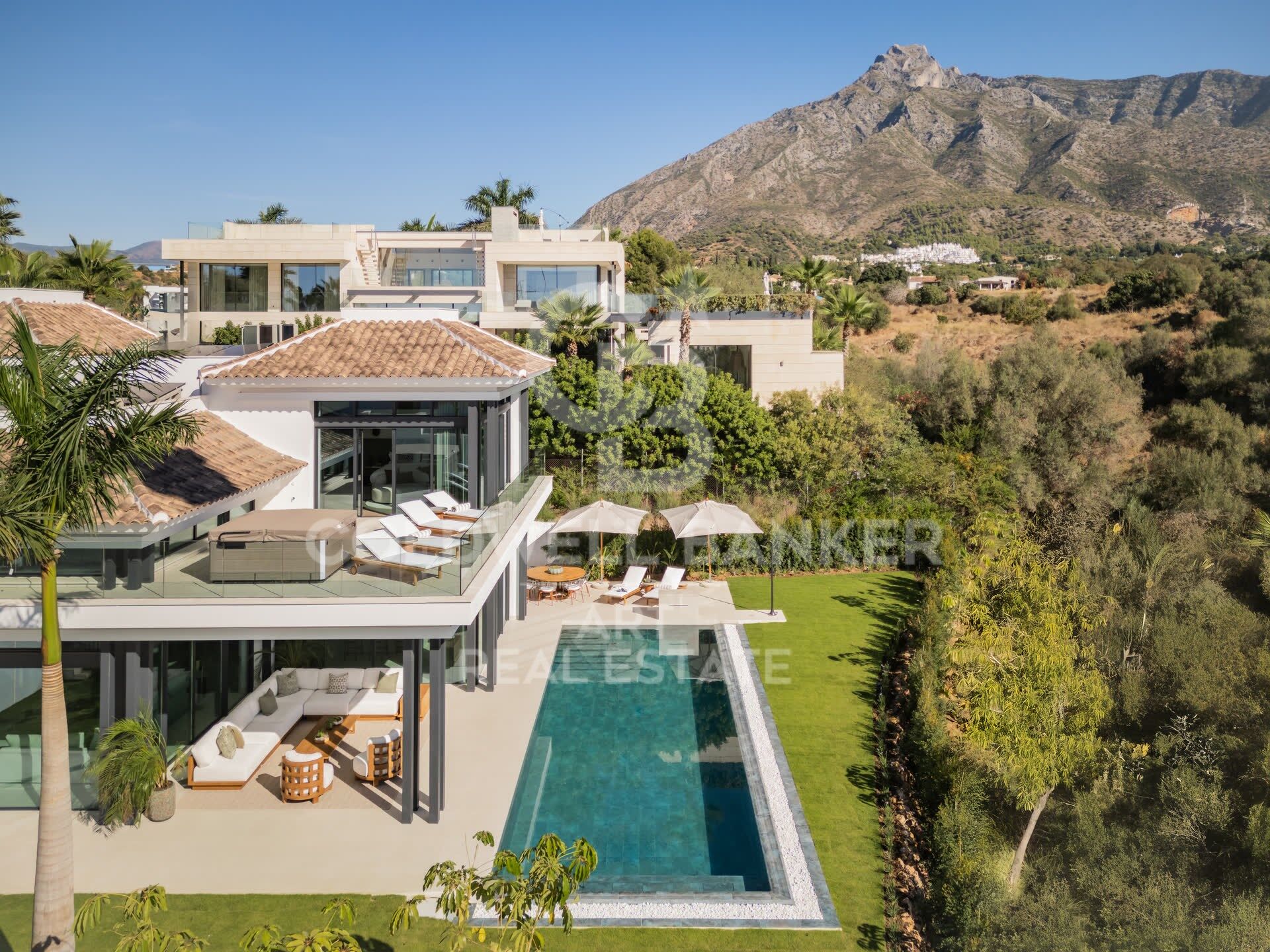 Villa de lujo en ubicación exclusiva, Milla de Oro, Marbella