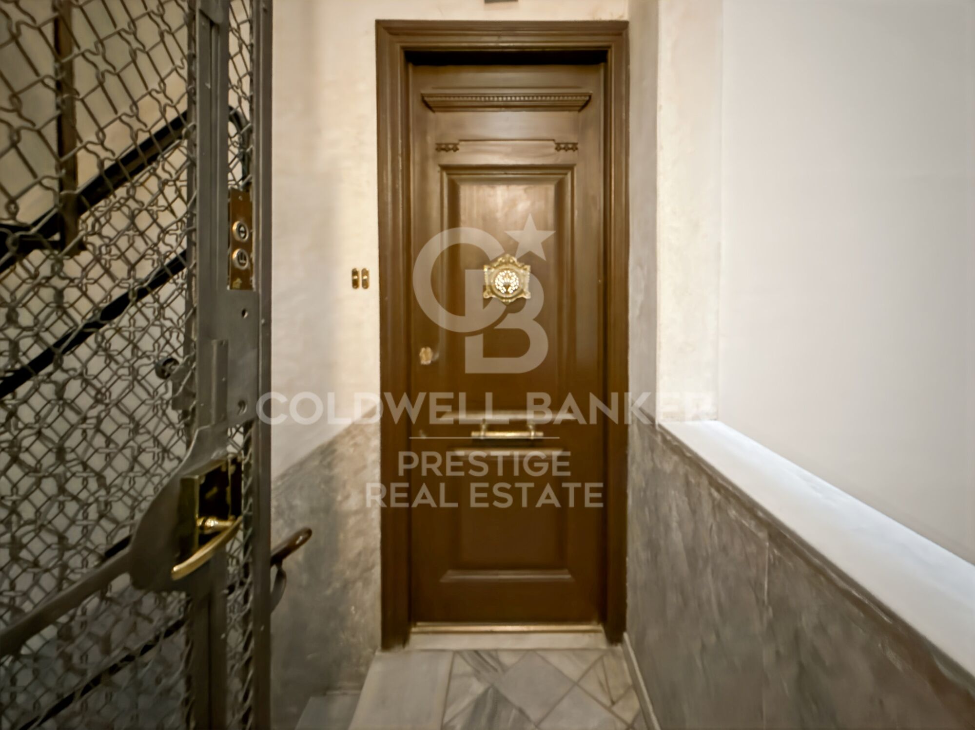 Apartment for sale just steps from Passeig de Sant Joan