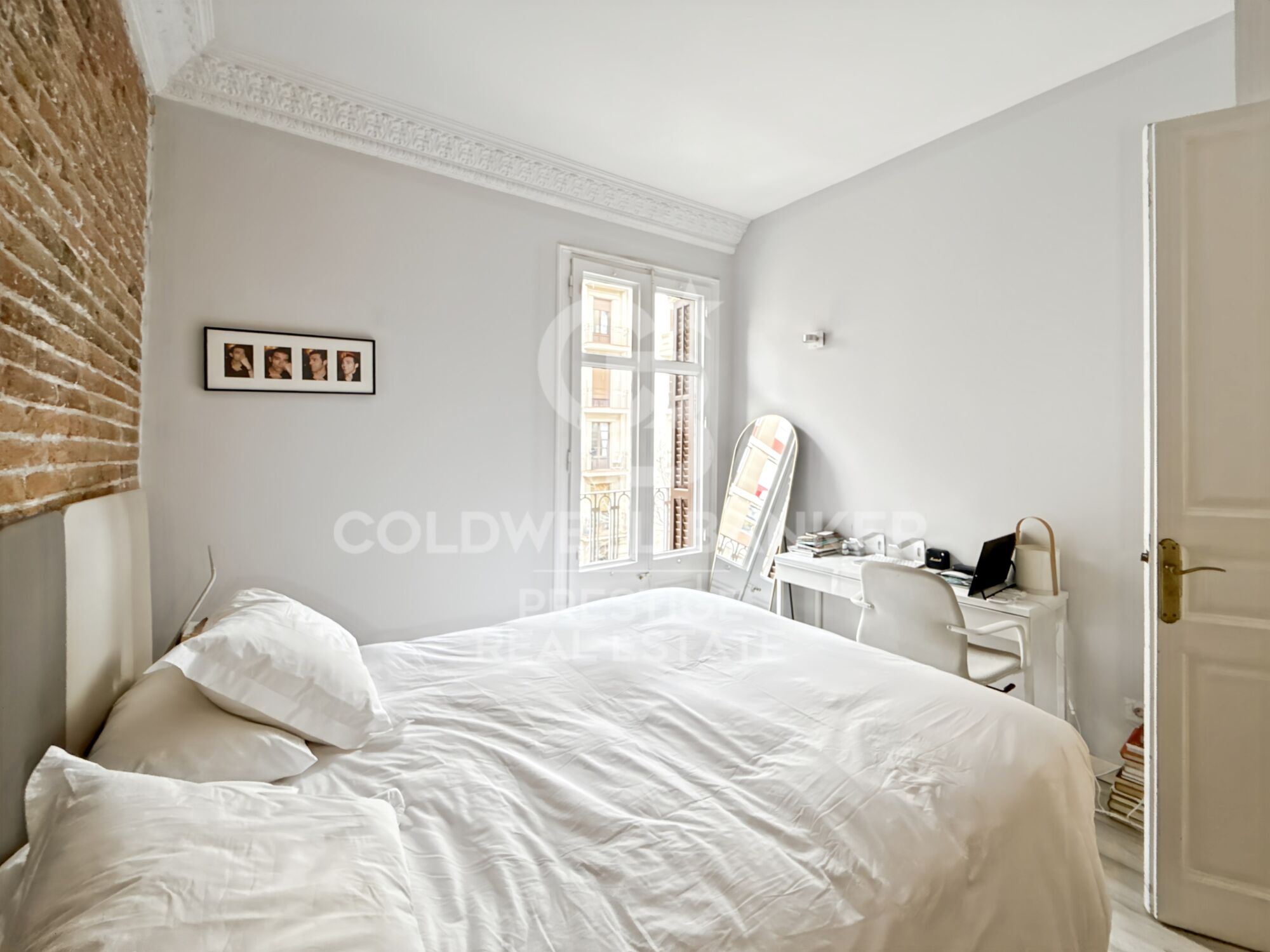 Apartment for sale just steps from Passeig de Sant Joan