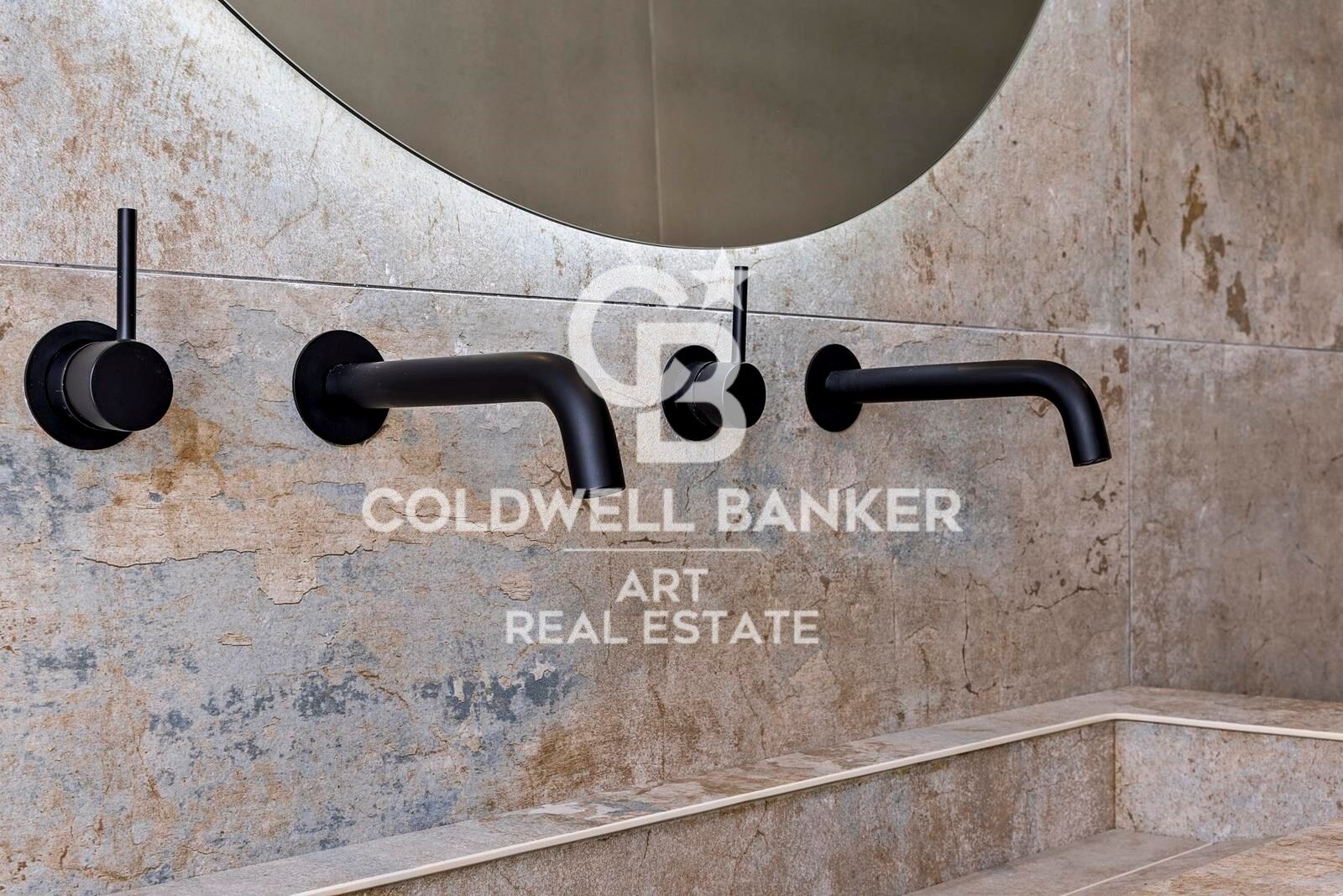 Luxury residential with sea views in Costa del Sol