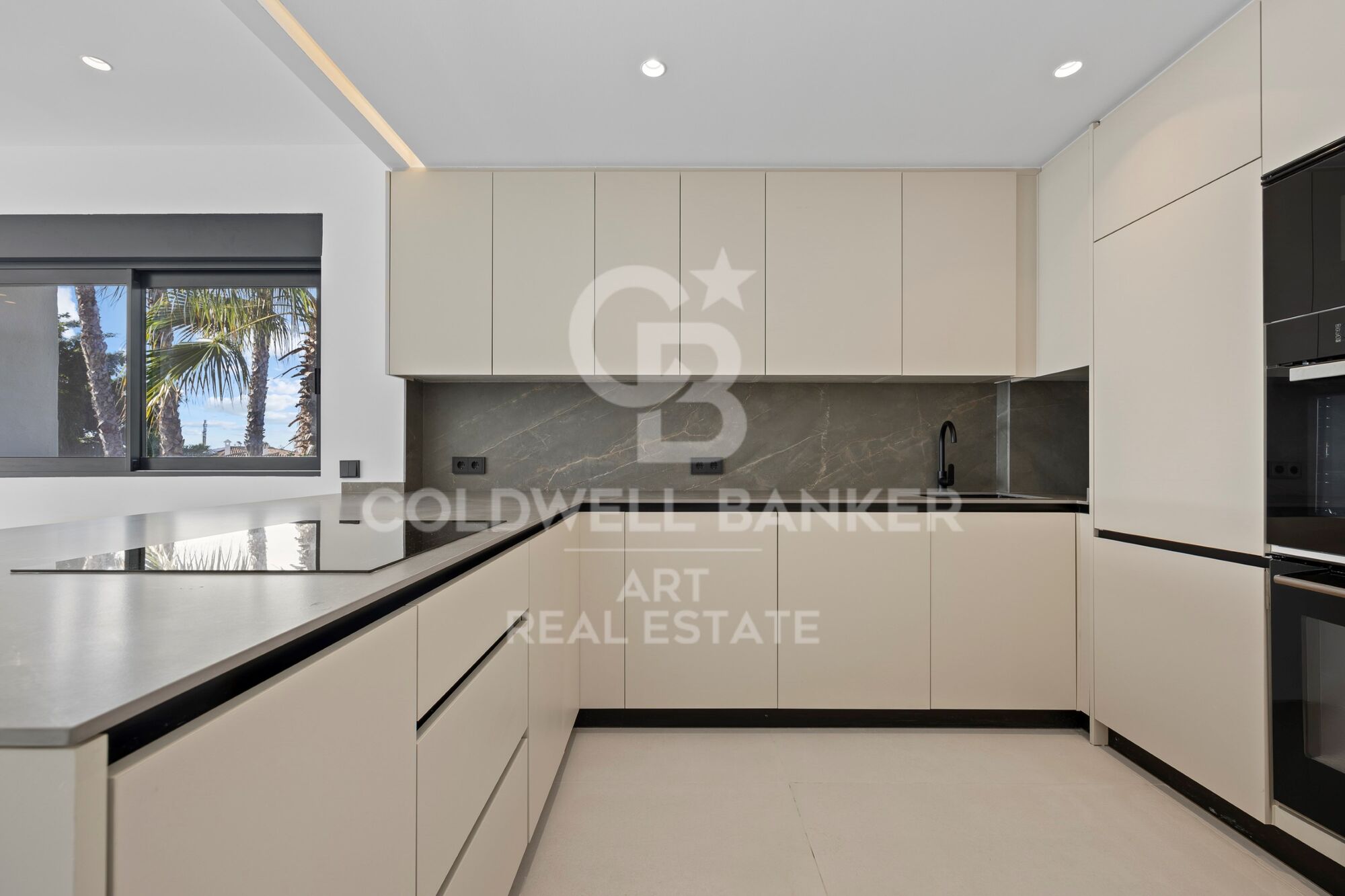 Residencial de lujo con vistas al mar en Costa del Sol