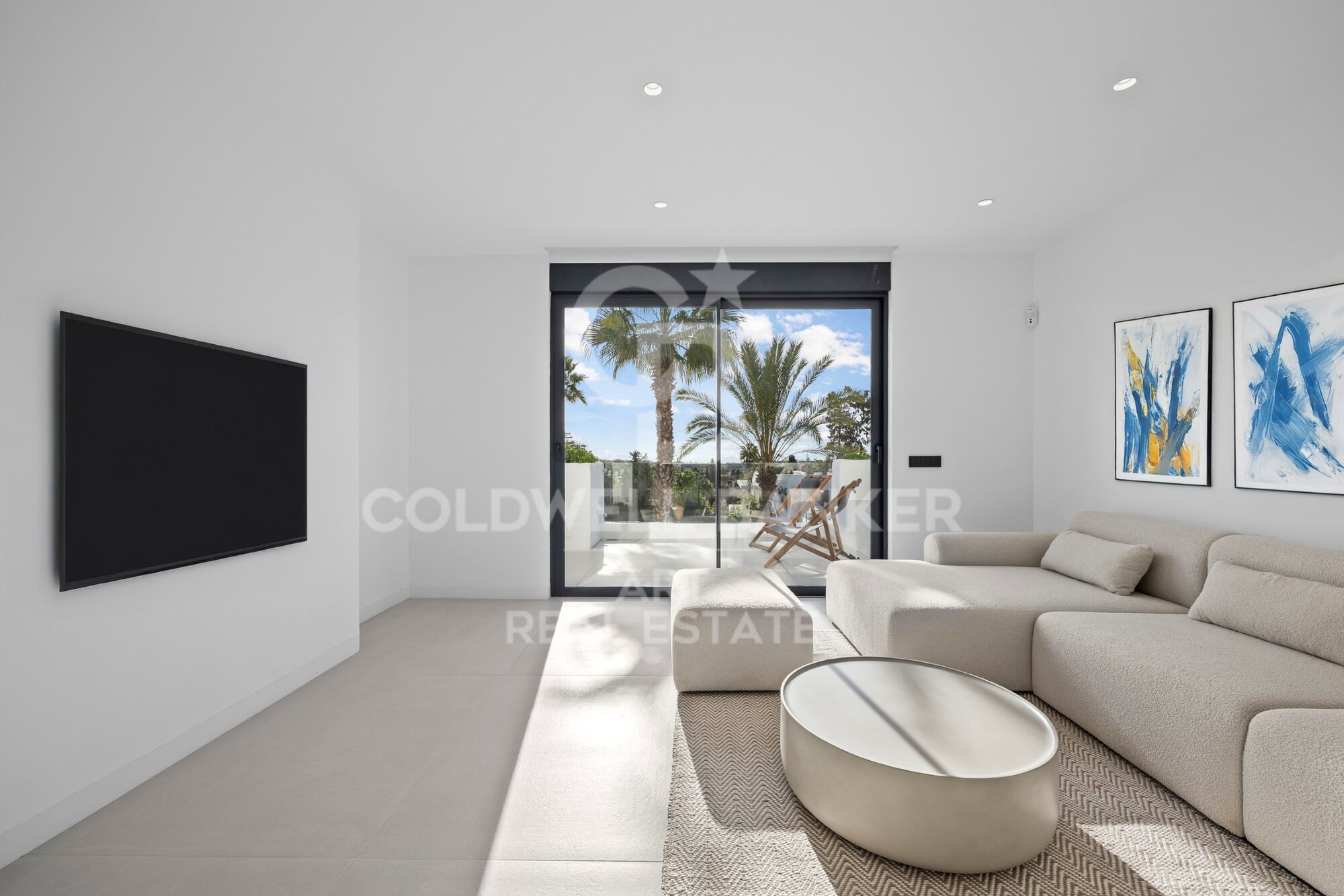 Luxury residential with sea views in Costa del Sol