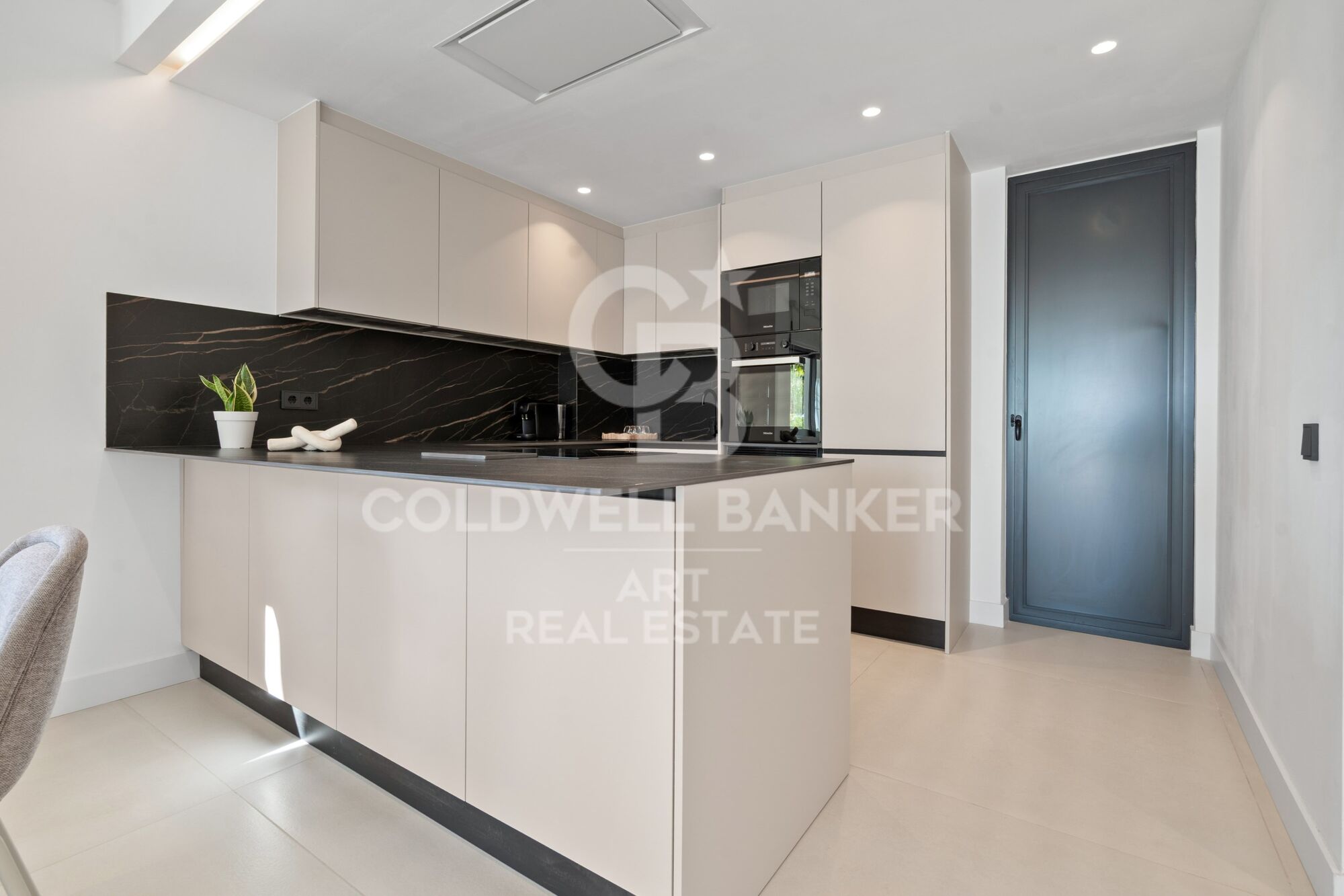 Luxuriöse Wohnanlage mit Meerblick an der Costa del Sol