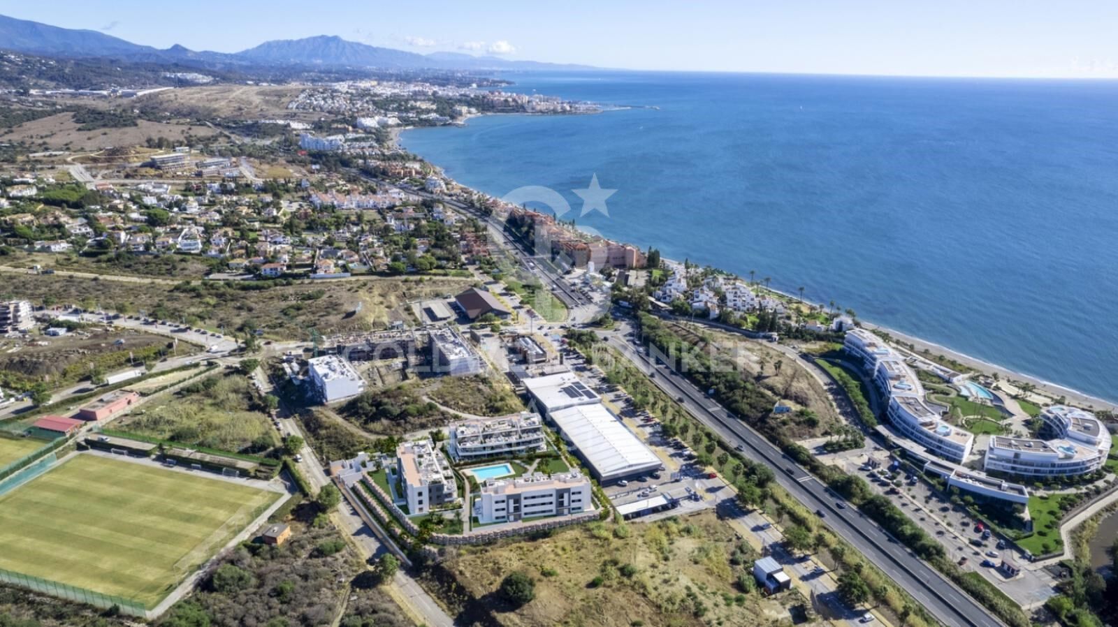 Apartments and penthouses with 2 and 3 bedrooms in Estepona