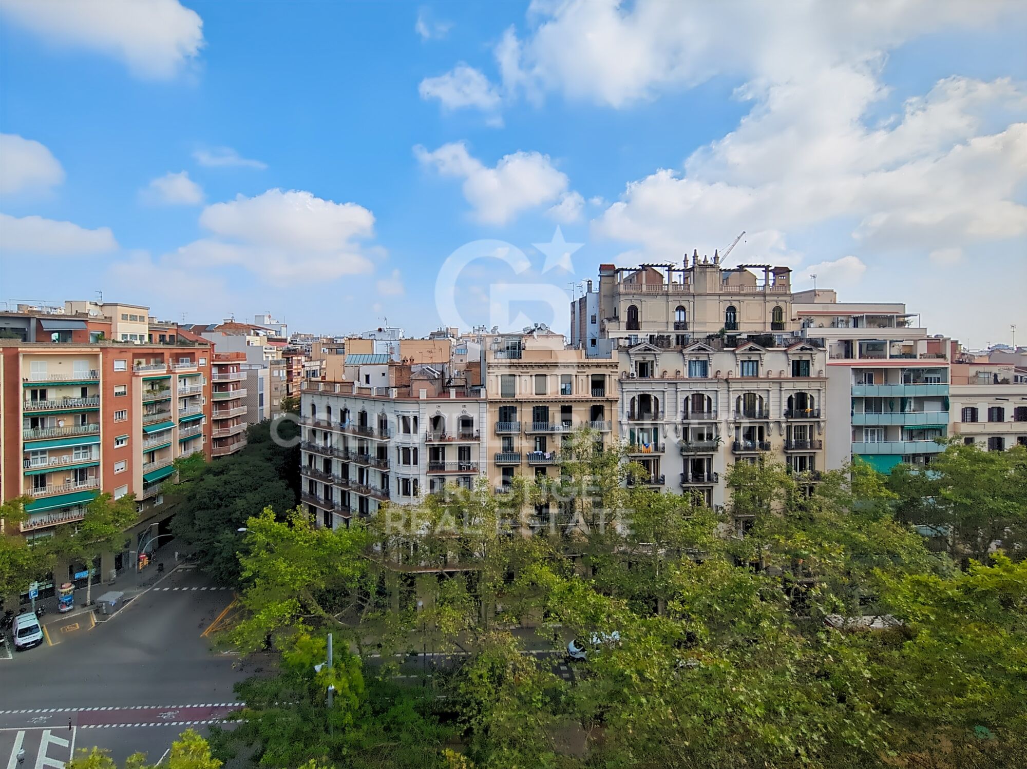 Newly renovated flat with a terrace in 'Passeig de Sant Joan, La Dreta de l'Eixample'