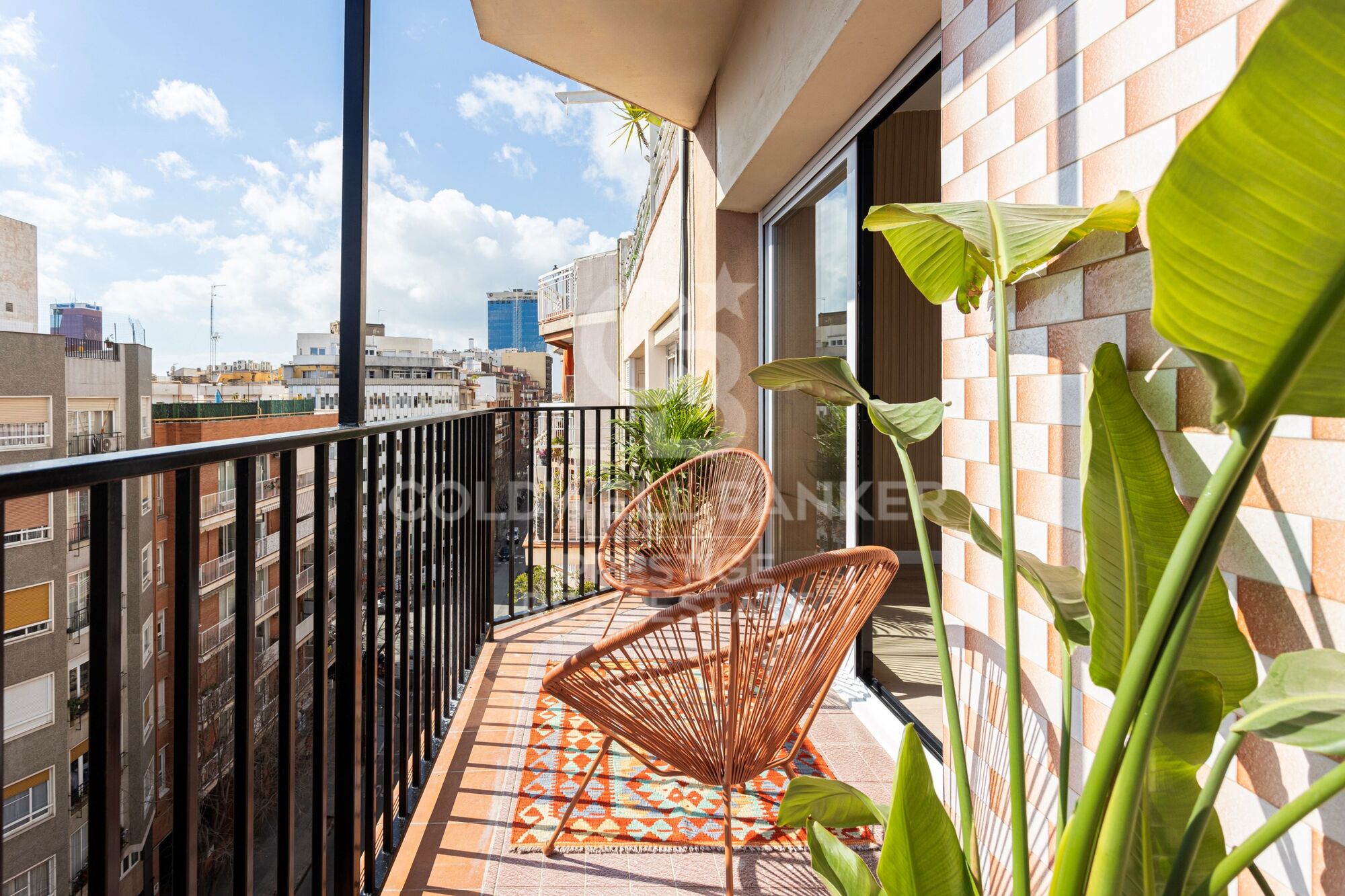 Espectacular piso con terraza y 4 habitaciones. 'L'Eixample de Barcelona'.