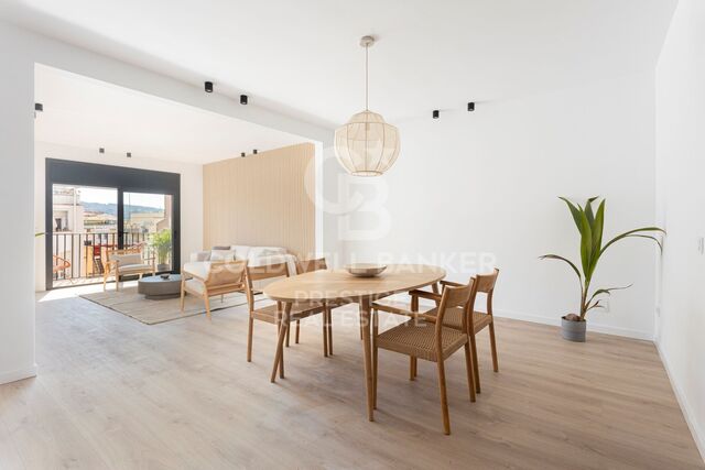 Espectacular piso con terraza y 4 habitaciones. 'L'Eixample de Barcelona'.