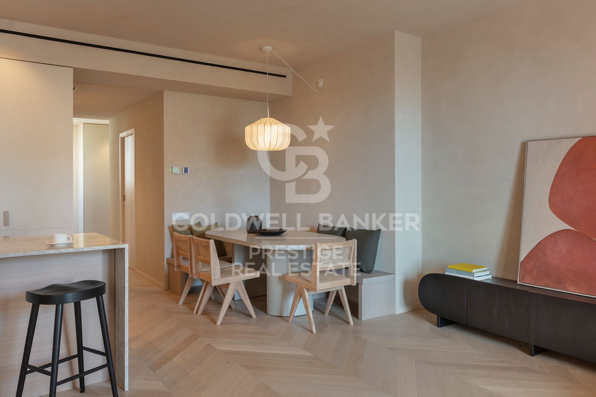 Brand-new penthouse with furniture and two terraces in a historic building. El Born, Barcelona