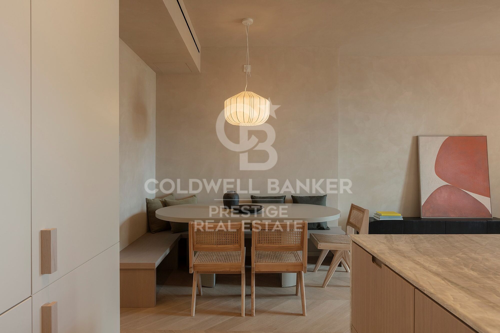 Brand-new penthouse with furniture and two terraces in a historic building. El Born, Barcelona