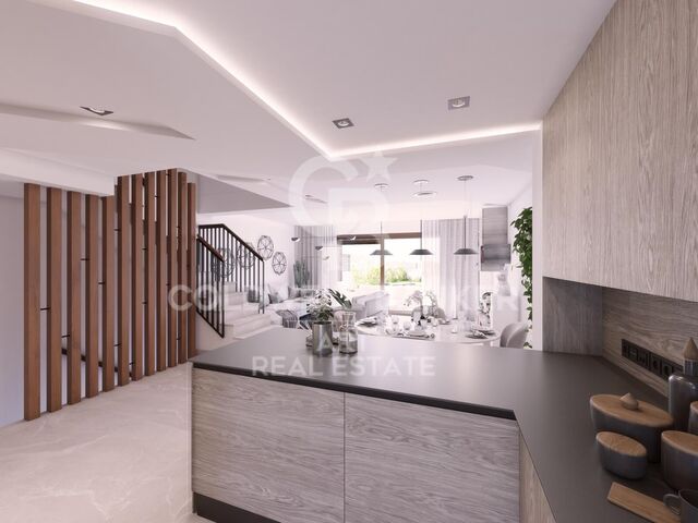 Townhouse with open panoramic views in Istán