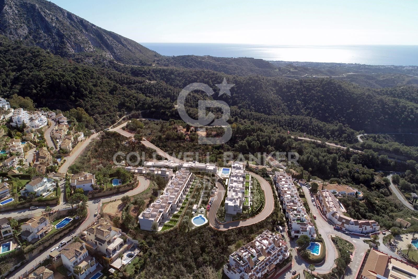 Townhouse with open panoramic views in Istán