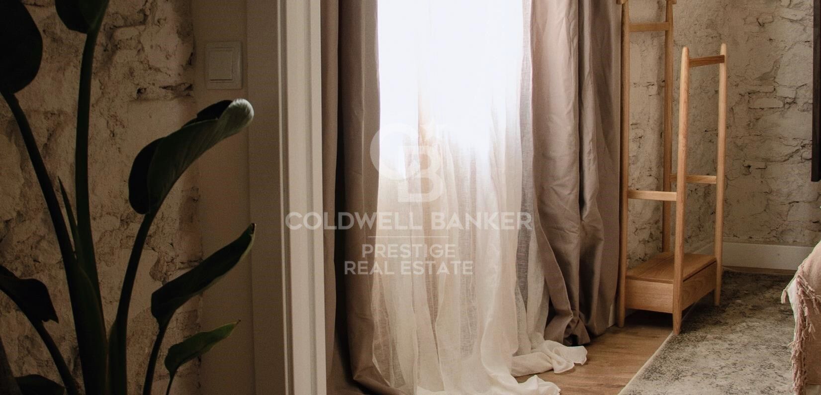 Building of 20 Remodeled Apartments in Profitability for Sale in Sant Pere