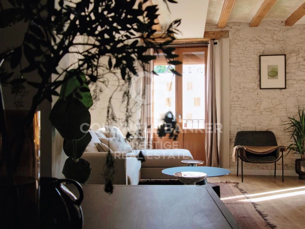 Building of 20 Remodeled Apartments in Profitability for Sale in Sant Pere