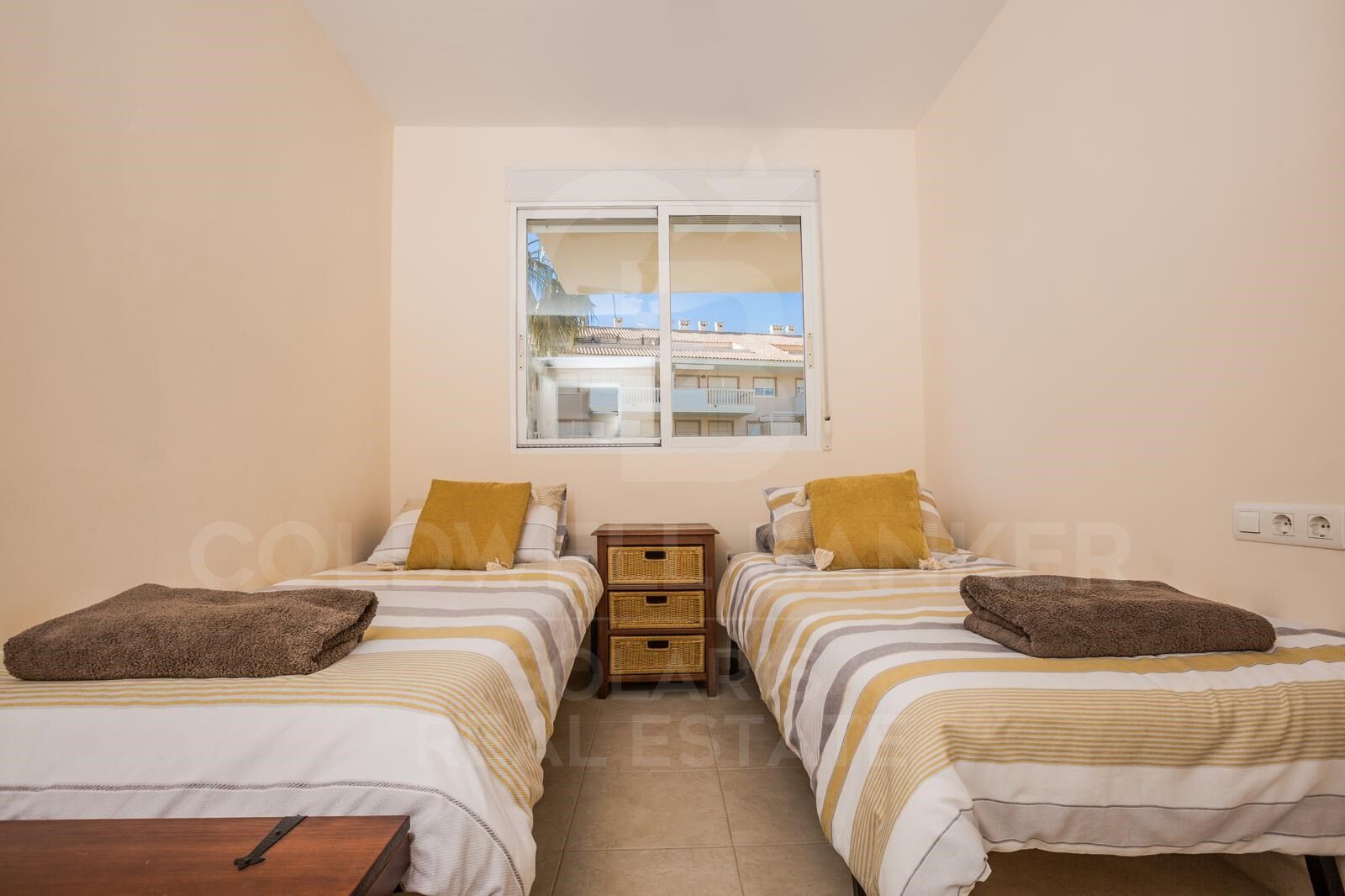 APPARTEMENT EXCLUSIF À JÁVEA - À 200M DE LA PLAGE DE L'ARENAL