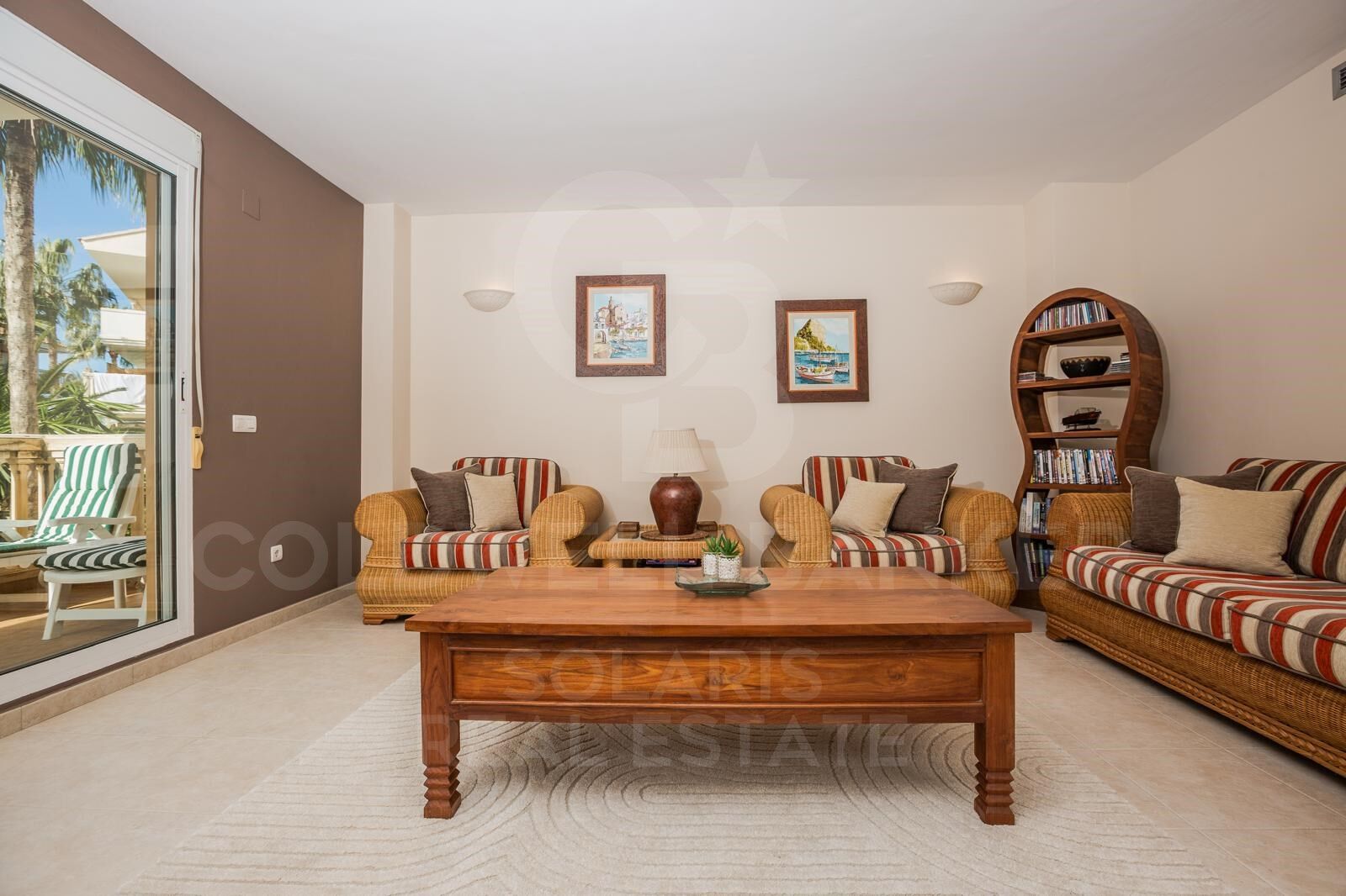 APPARTEMENT EXCLUSIF À JÁVEA - À 200M DE LA PLAGE DE L'ARENAL